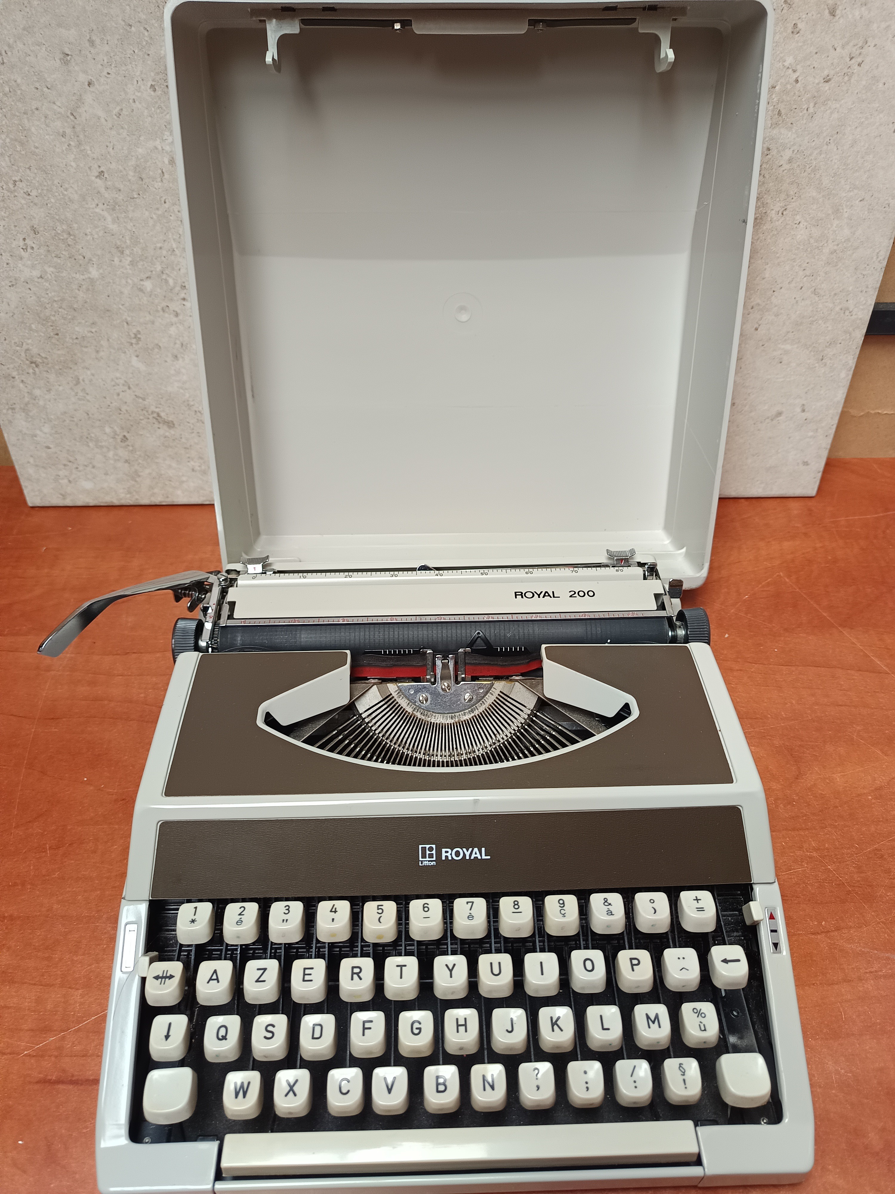 Machine a ecrire Royal Royal 299