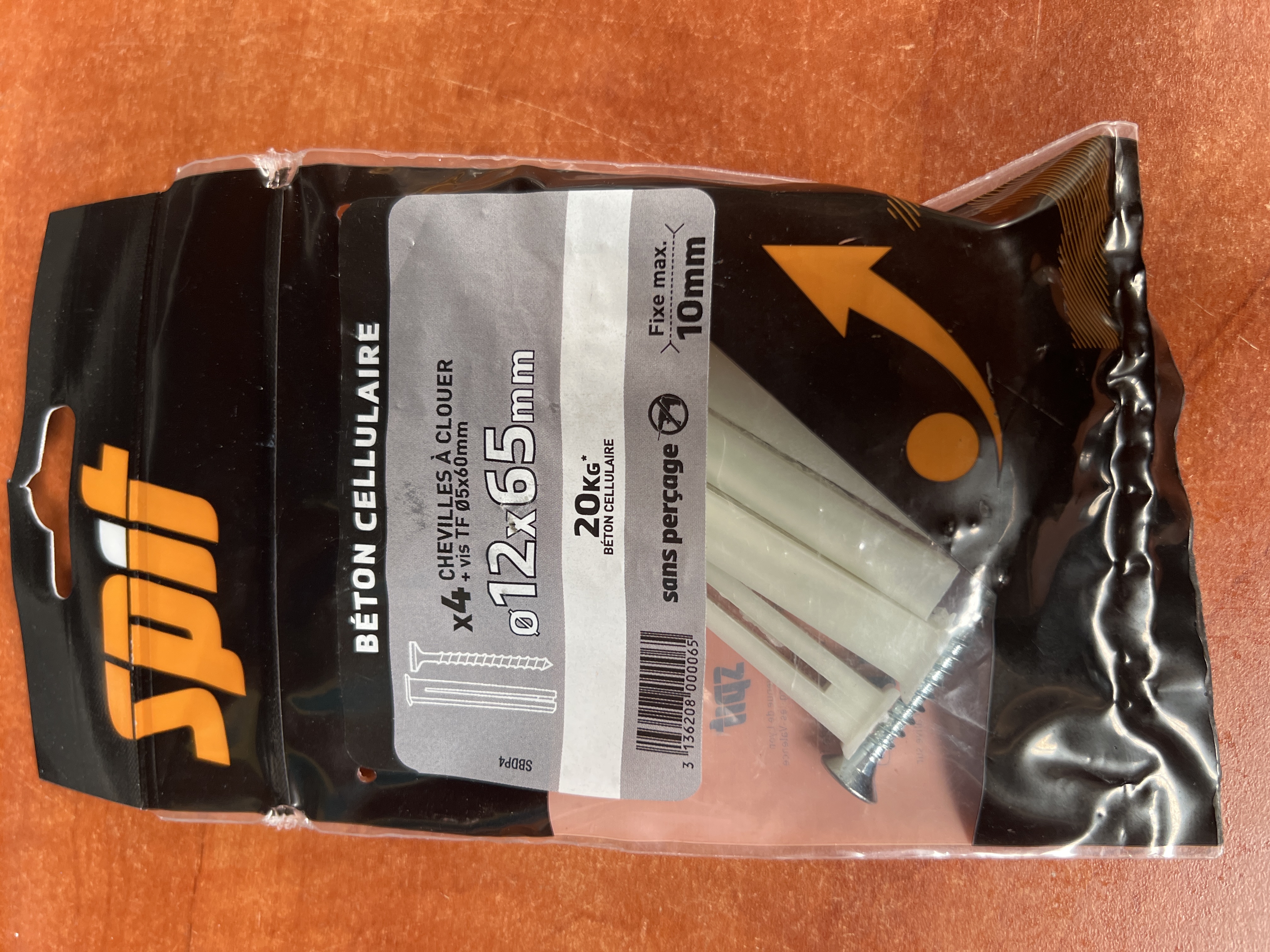 4 chevilles à clouer Spit SQ Ø12 x 75 mm avec vis TF Ø5 x 60 mm