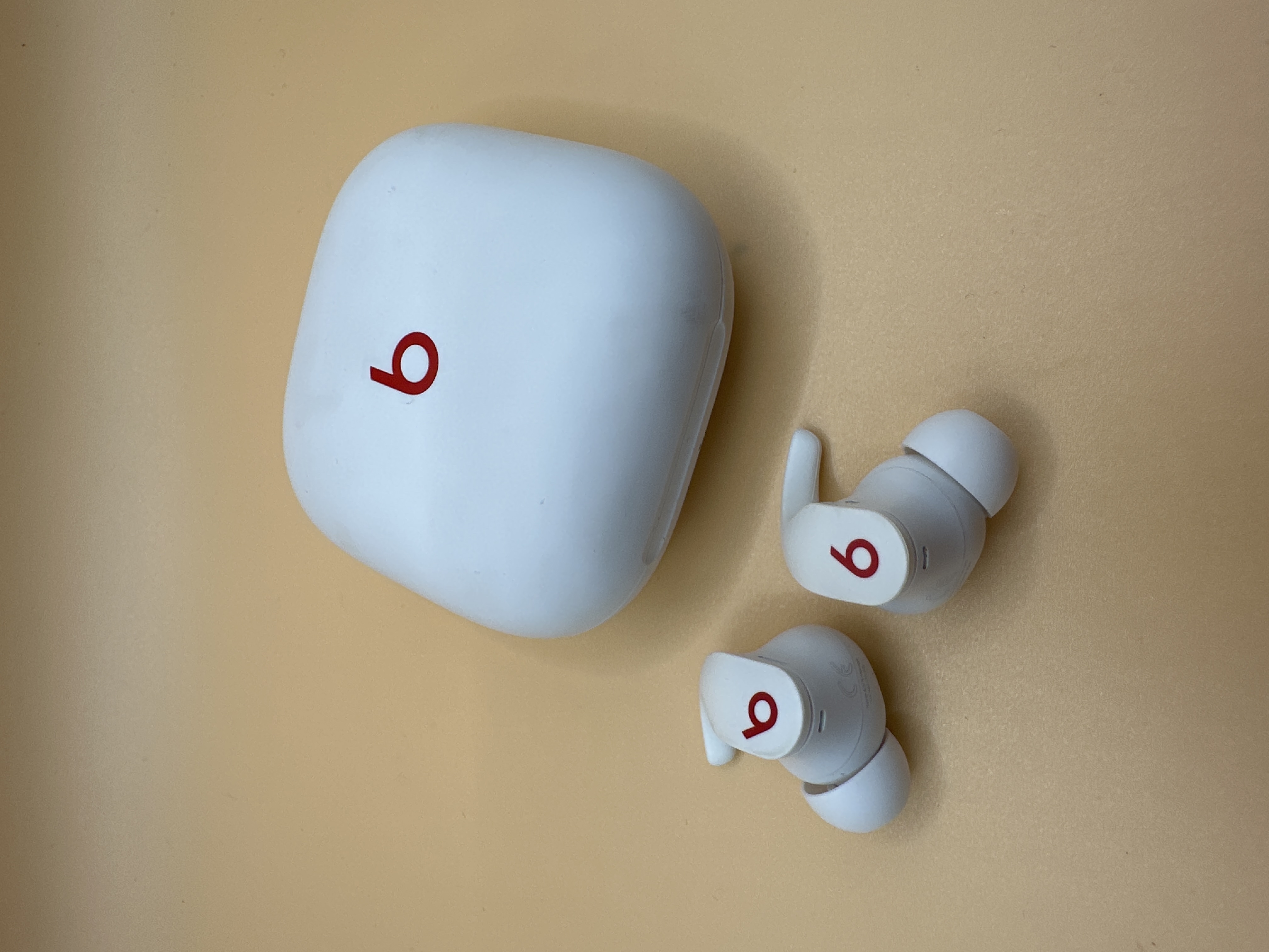 Beats Fit Pro écouteurs sans fil blancs — photo 2
