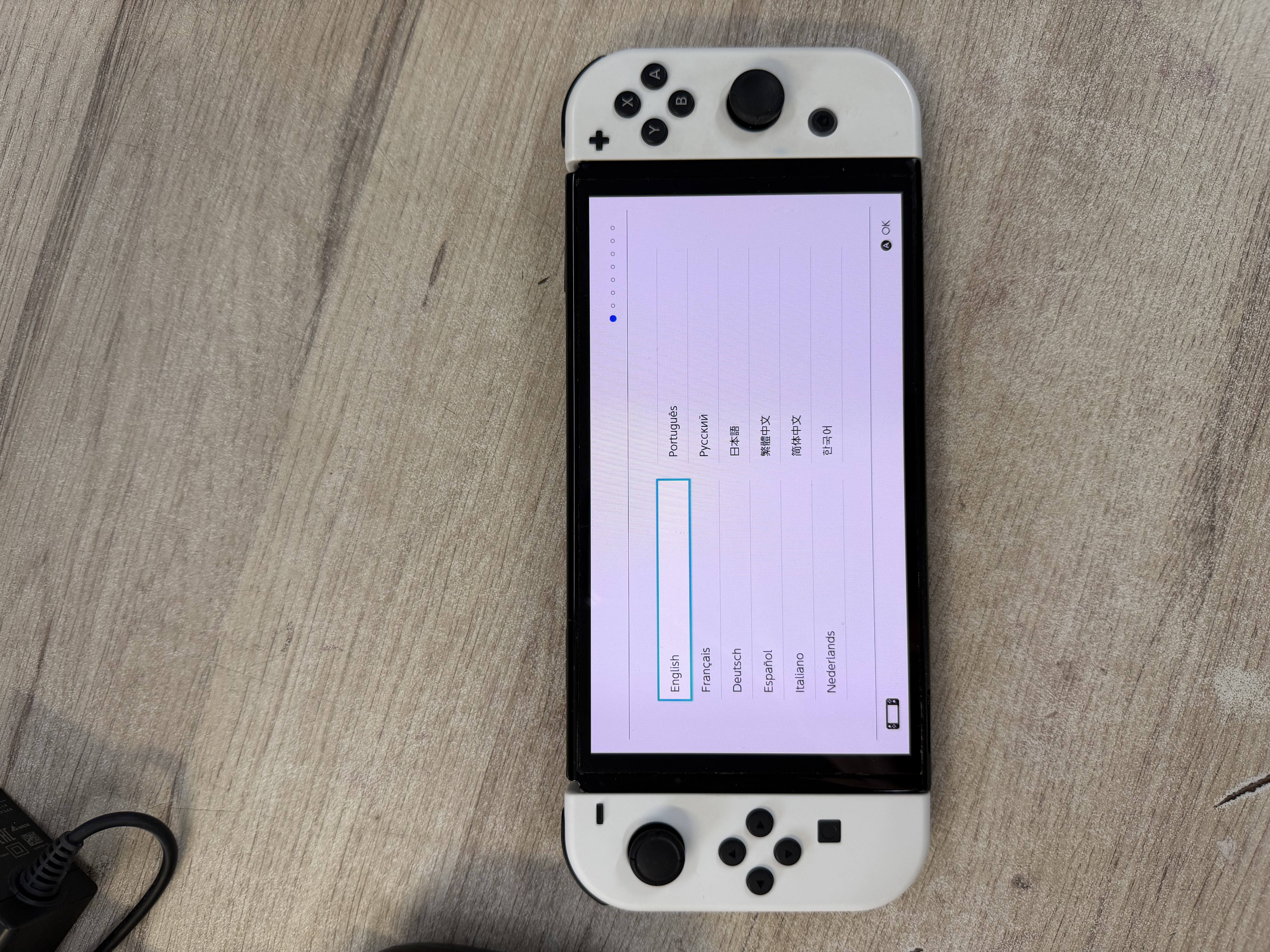 Nintendo Switch OLED blanche avec dock — photo 3