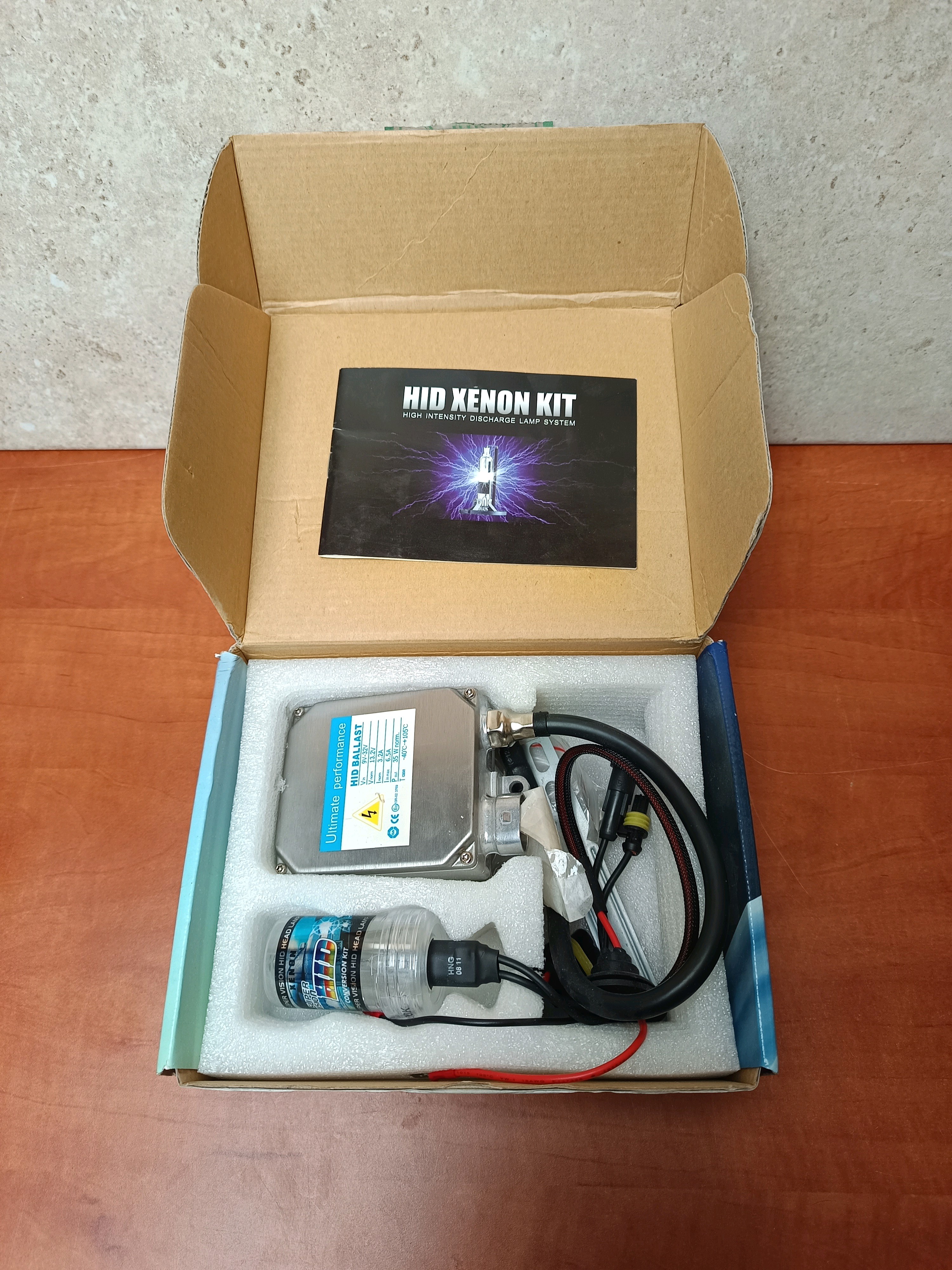 Kit de conversion HID Xénon 6000K (ballast + ampoule)