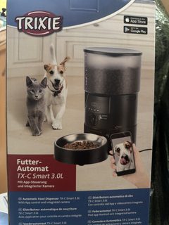 Distributeur automatique de croquettes Trixie TX-C Smart 3L avec caméra