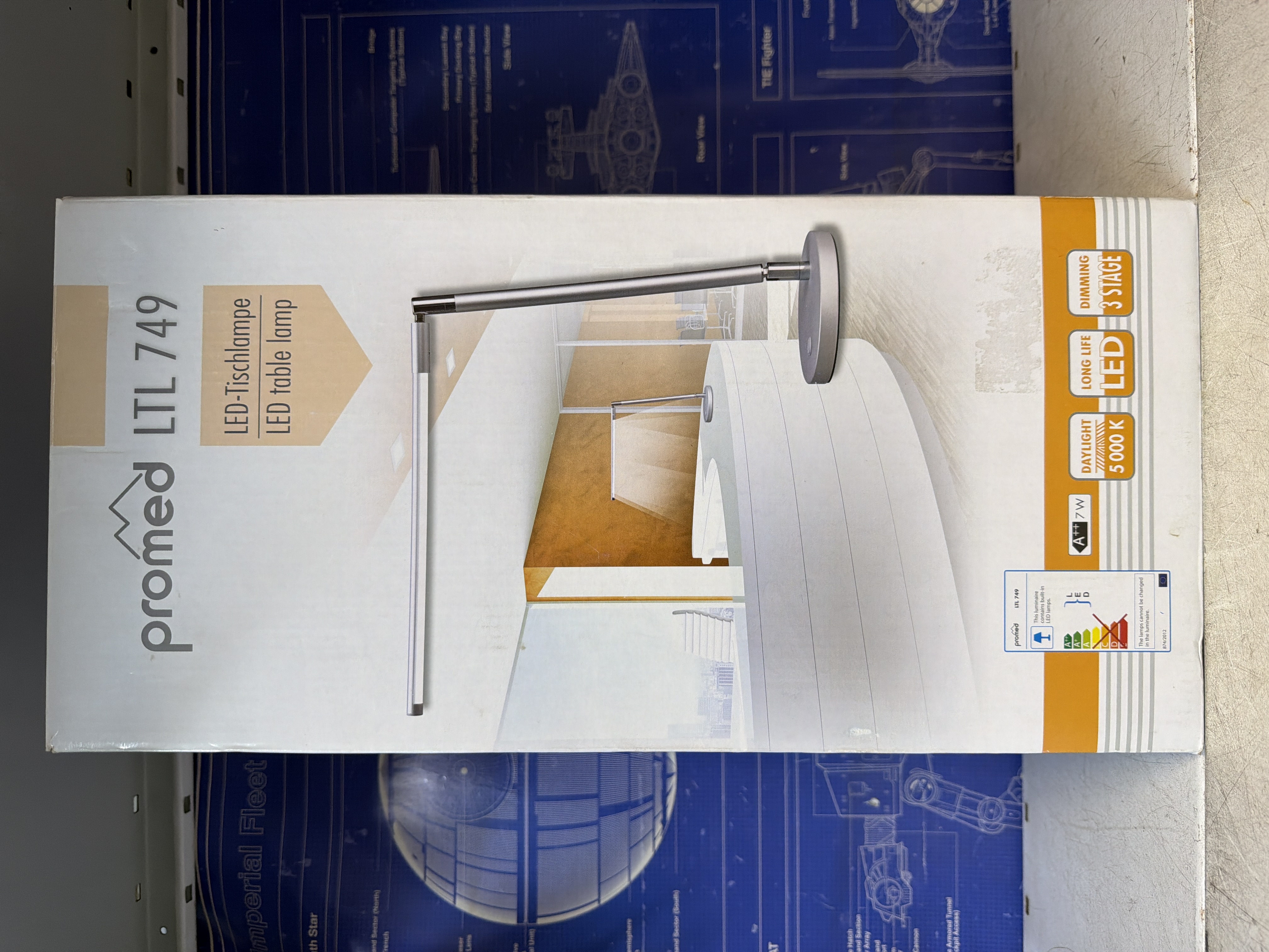 Promed LTL-749 lampe de table LED 5000 K
