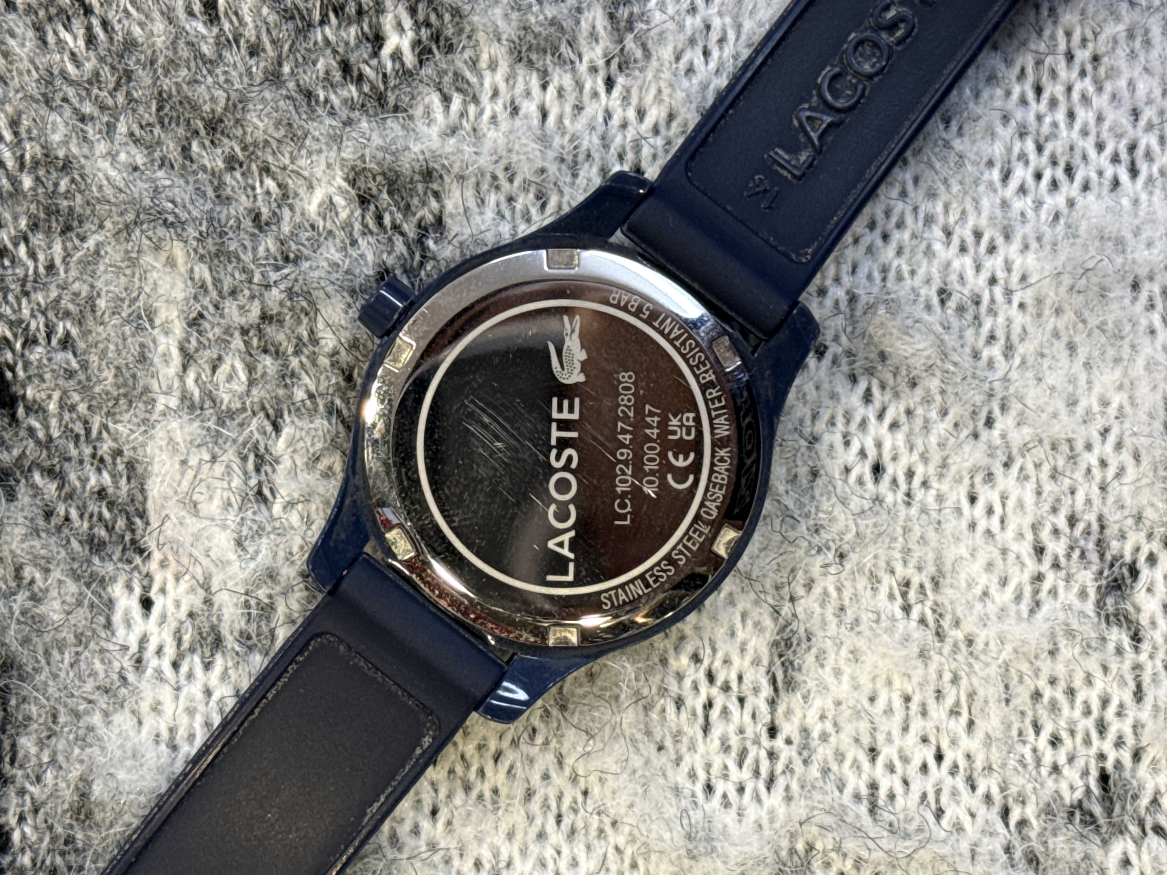 Montre Lacoste bleue à cadran noir — photo 2