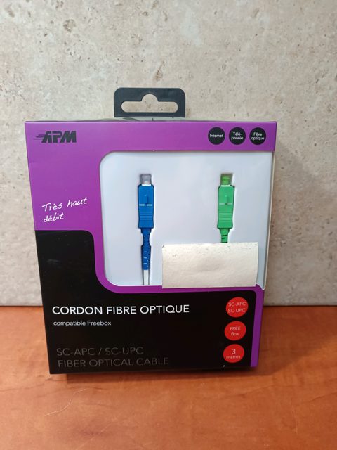 ARM Cordon fibre optique SC-APC vers SC-UPC 3 m (compatible Freebox)