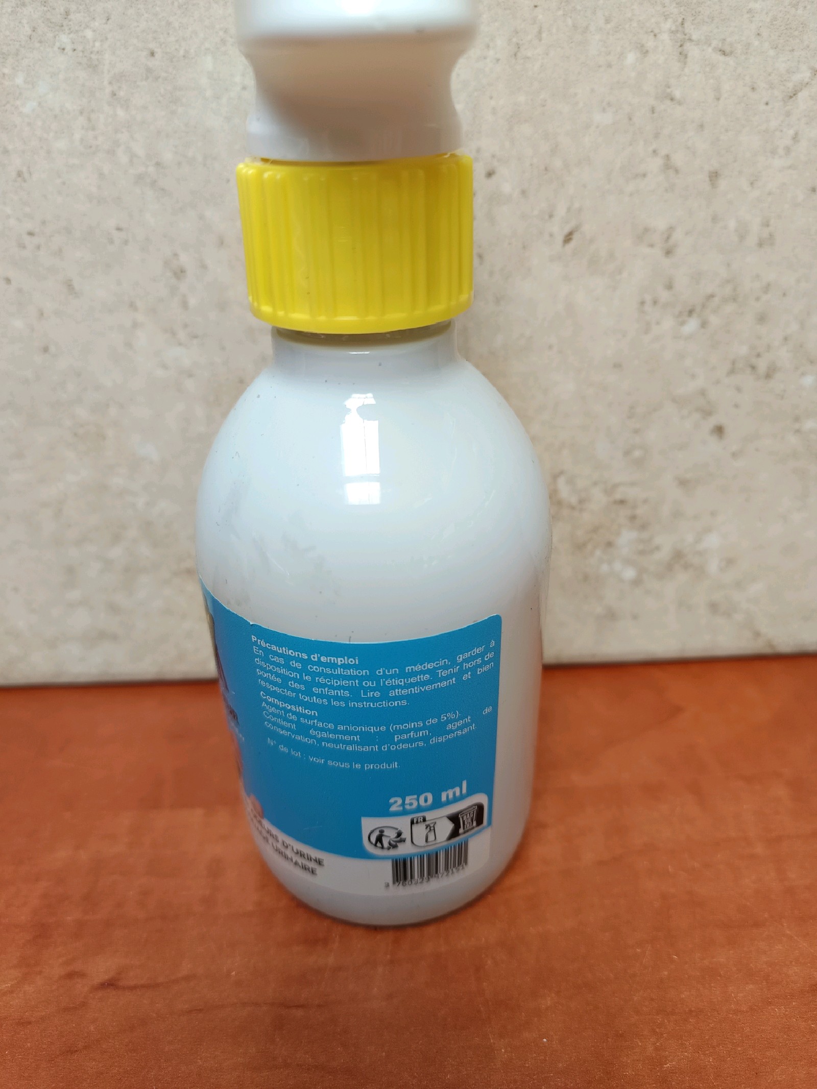 Urine Stop - Nettoyant Intérieur (spray) — photo 2