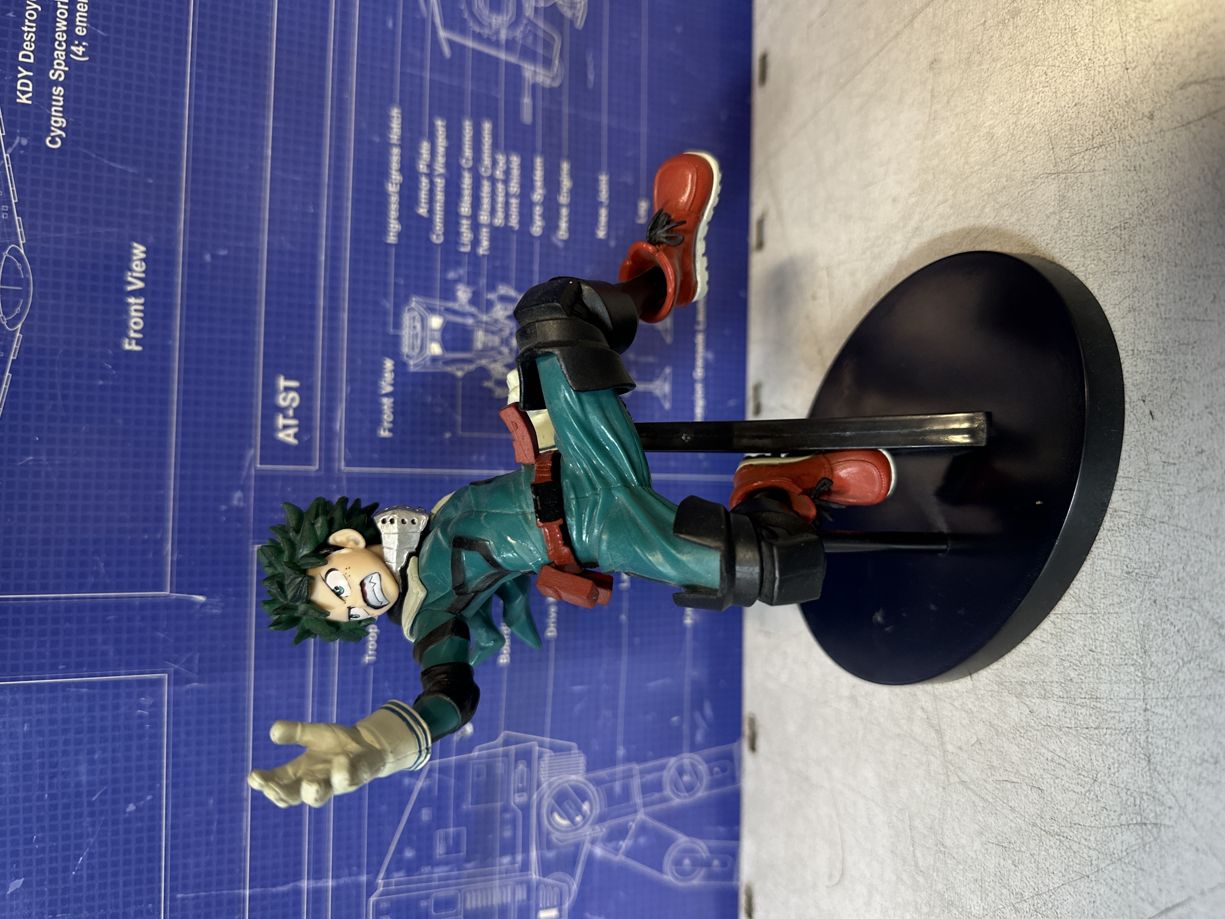 Figurine Deku My Hero Academia sur socle — photo 2