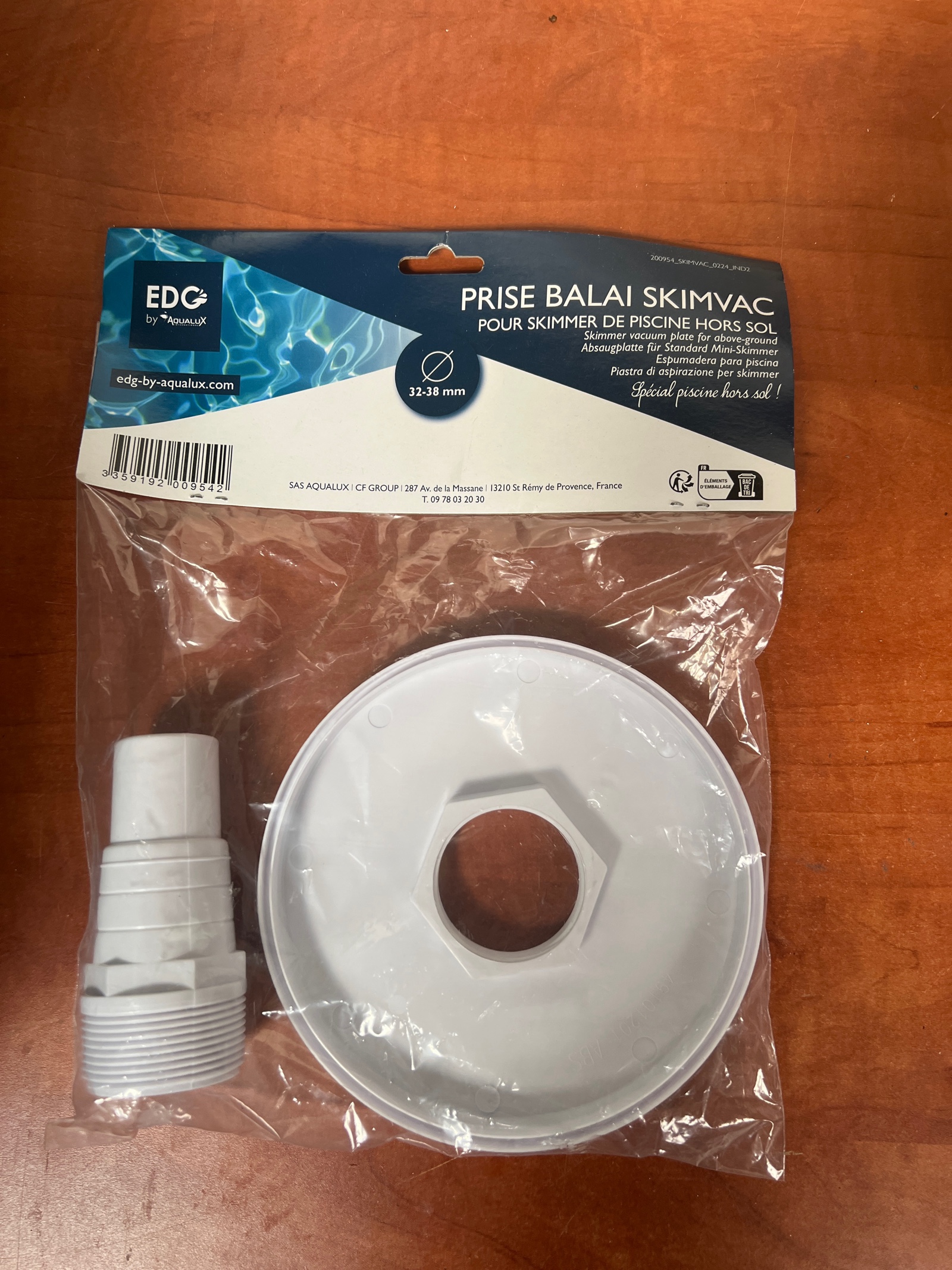 EDG by Aqualux Prise Balai SkimVac 33-38 mm pour skimmer de piscine hors sol