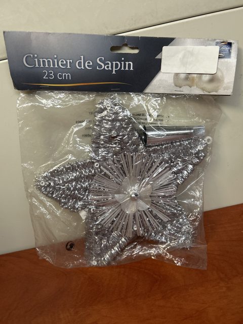 Cimier de sapin étoile argentée 23 cm