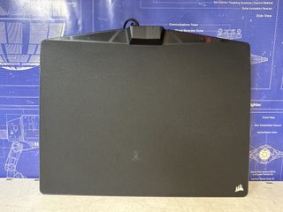 Tapis de souris gaming Corsair RGB