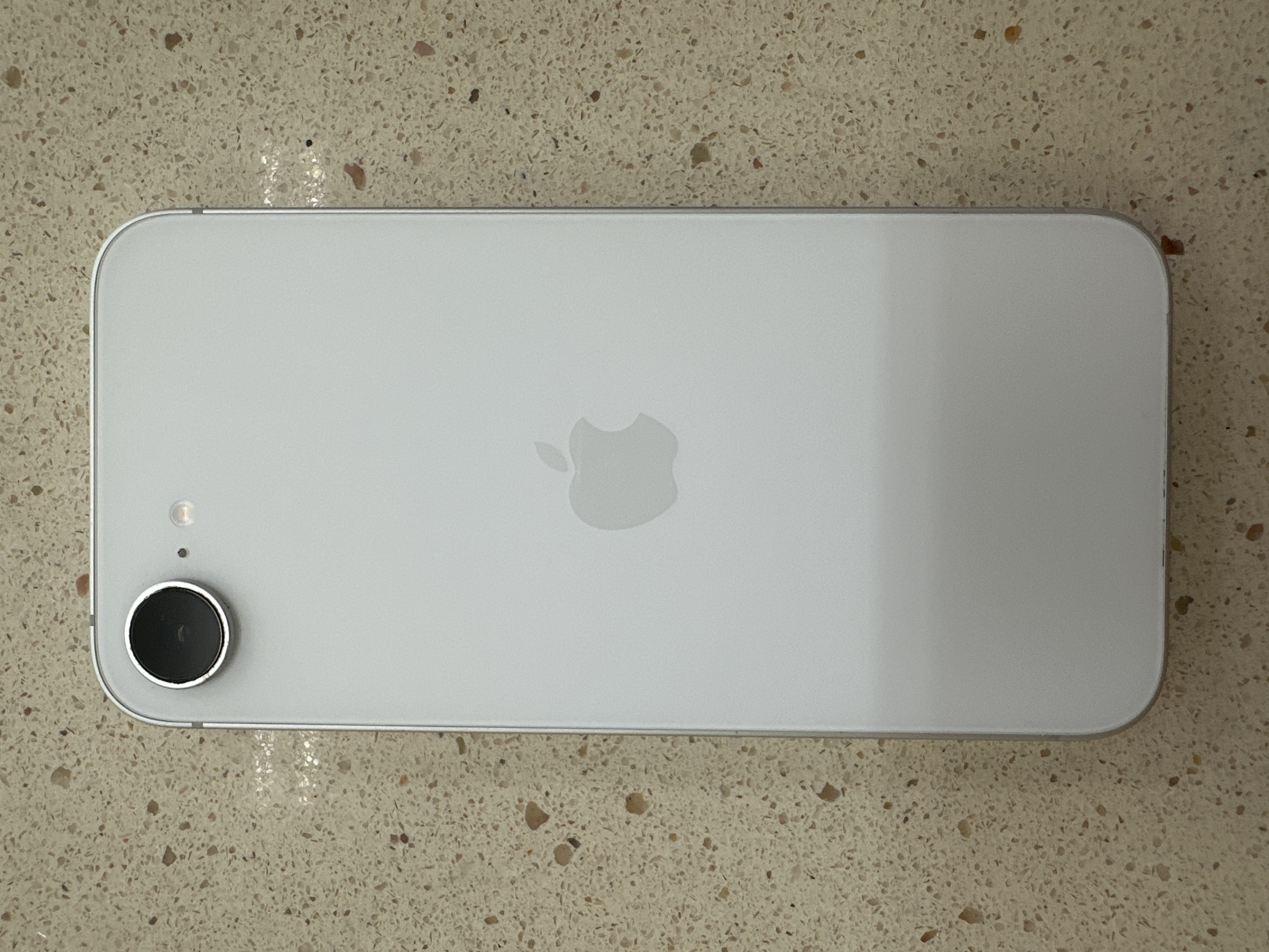 Apple iPhone 128 Go blanc