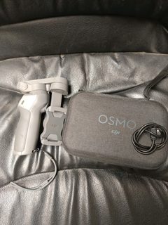 DJI Osmo Mobile 3 - Stabilisateur pour smartphone
