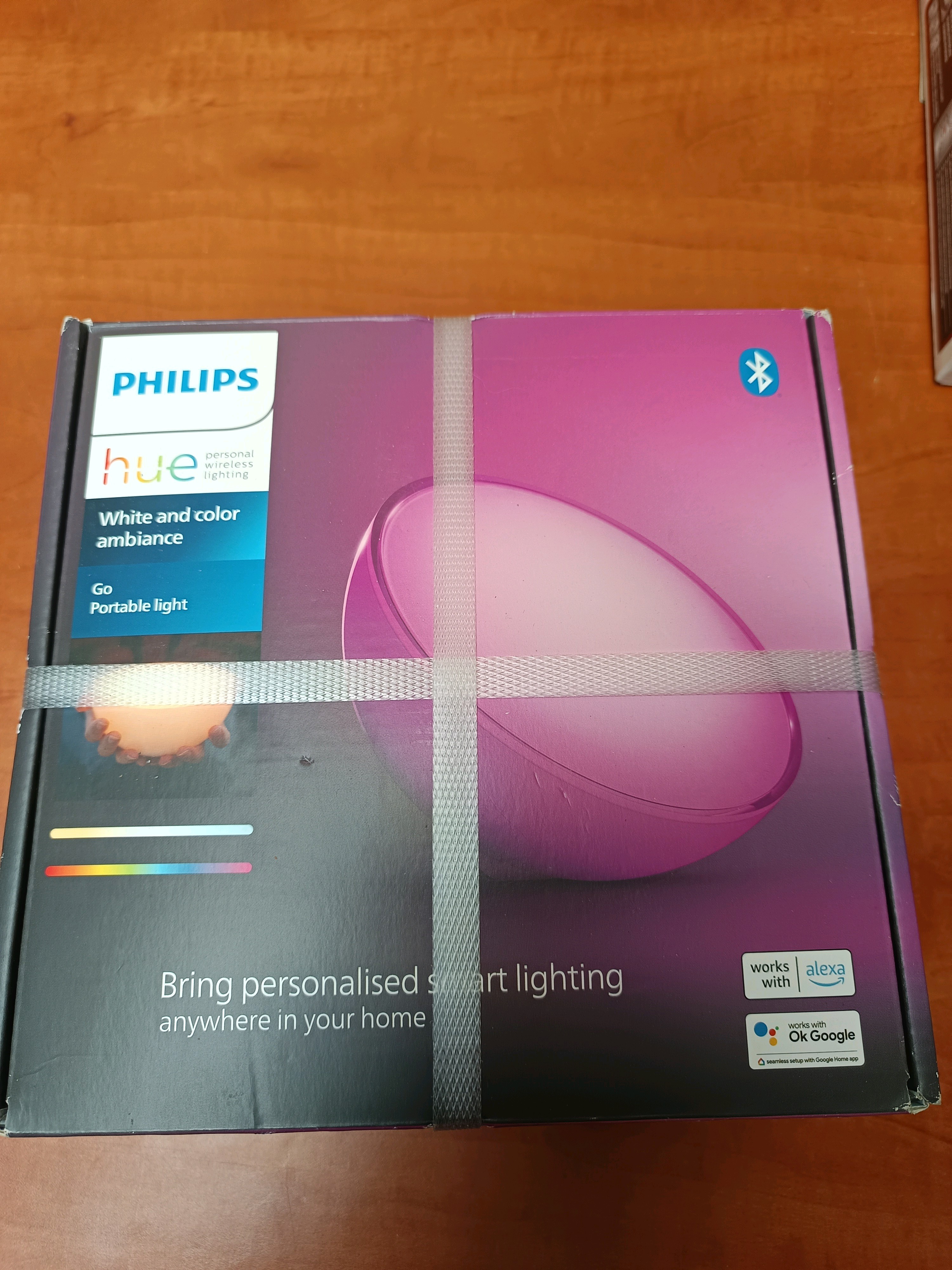 Philips Hue Go White and Color Ambiance – Lampe portable connectée Bluetooth