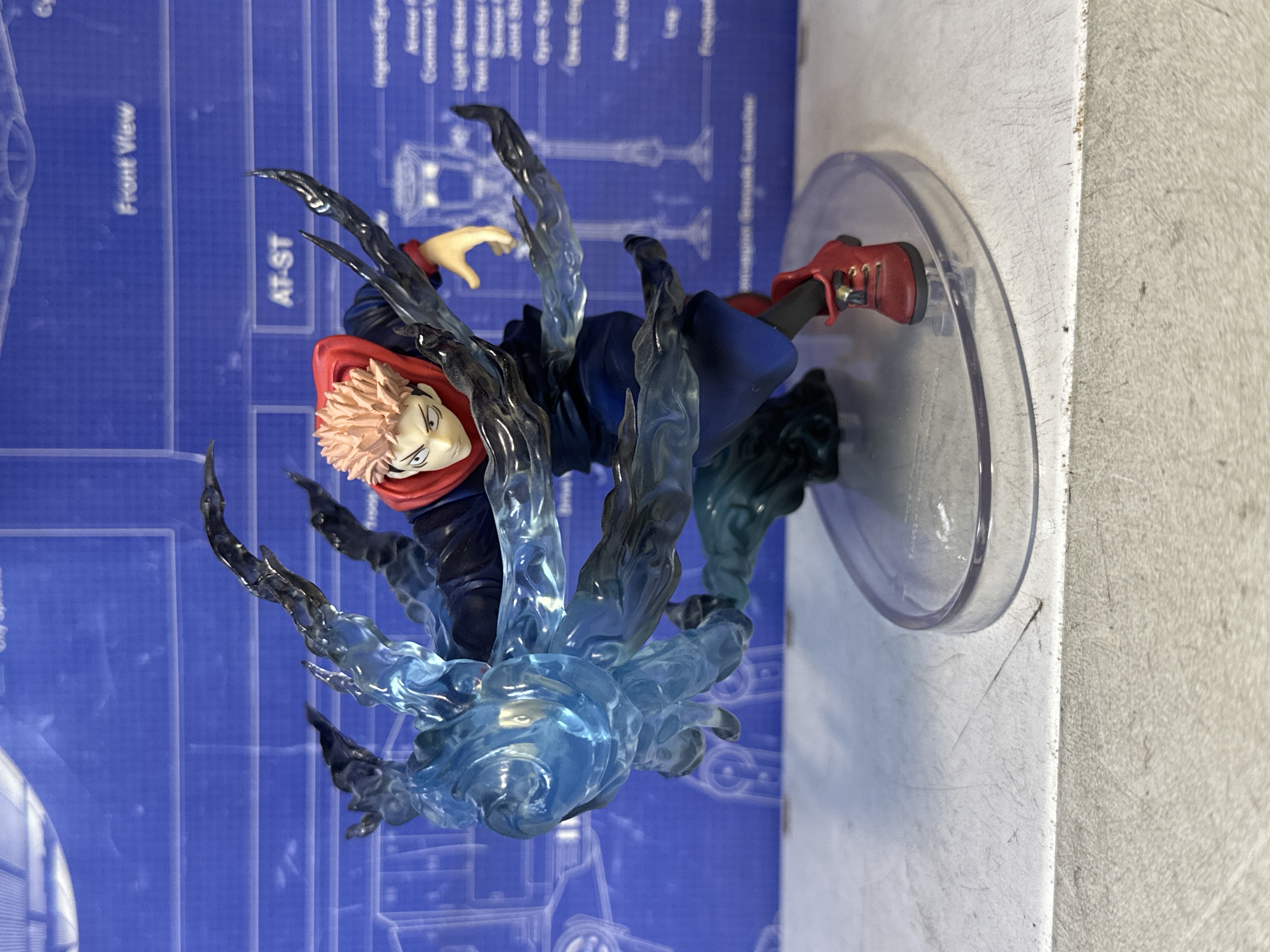 Figurine Yuji Itadori Jujutsu Kaisen avec effets