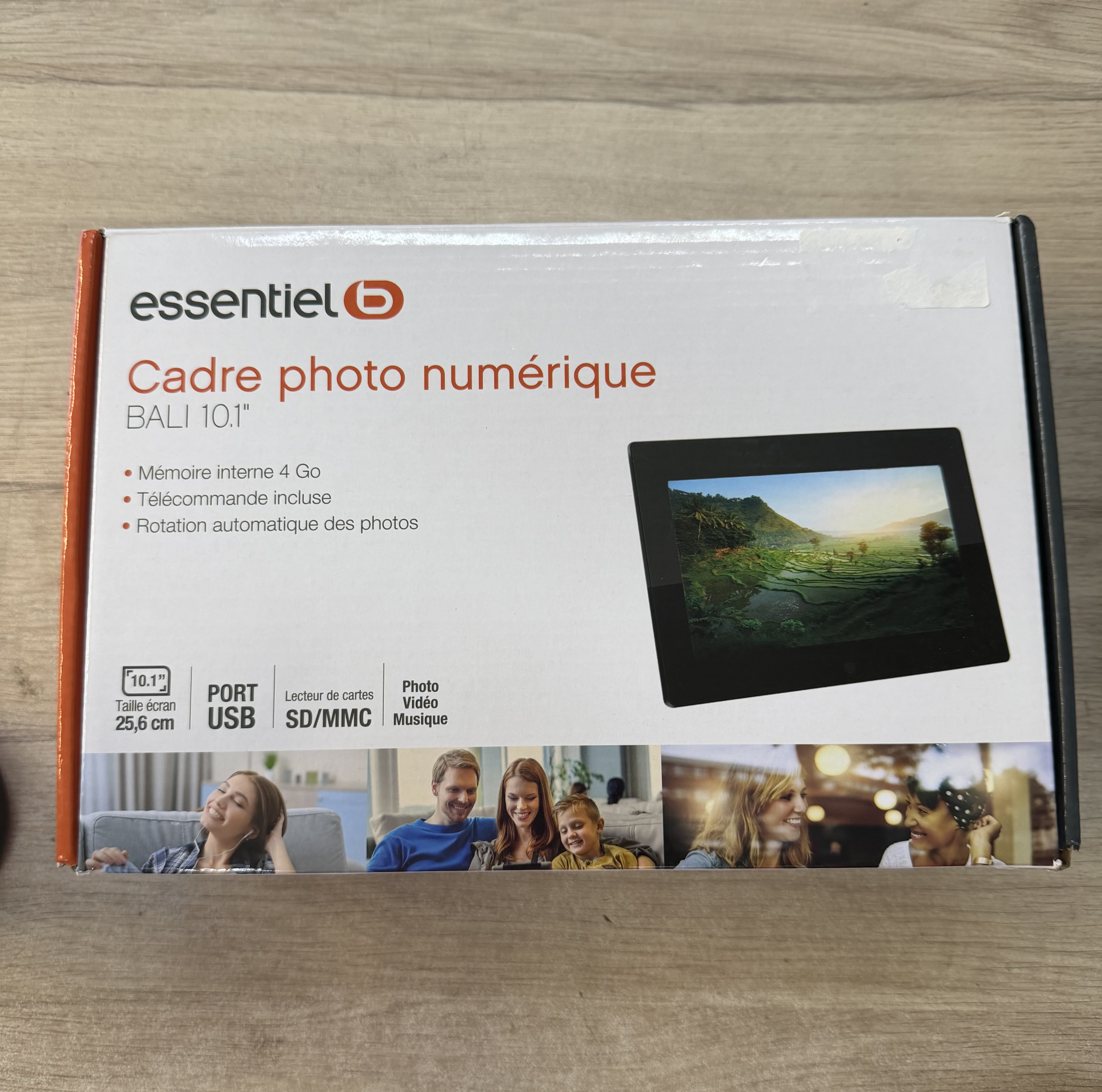 Cadre photo numerique Essentiel b Bali 10.1 10,1 pouces 4 Go