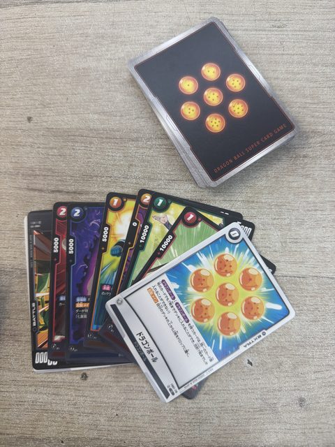 Lot de 38 cartes Dragon Ball Super Card Game