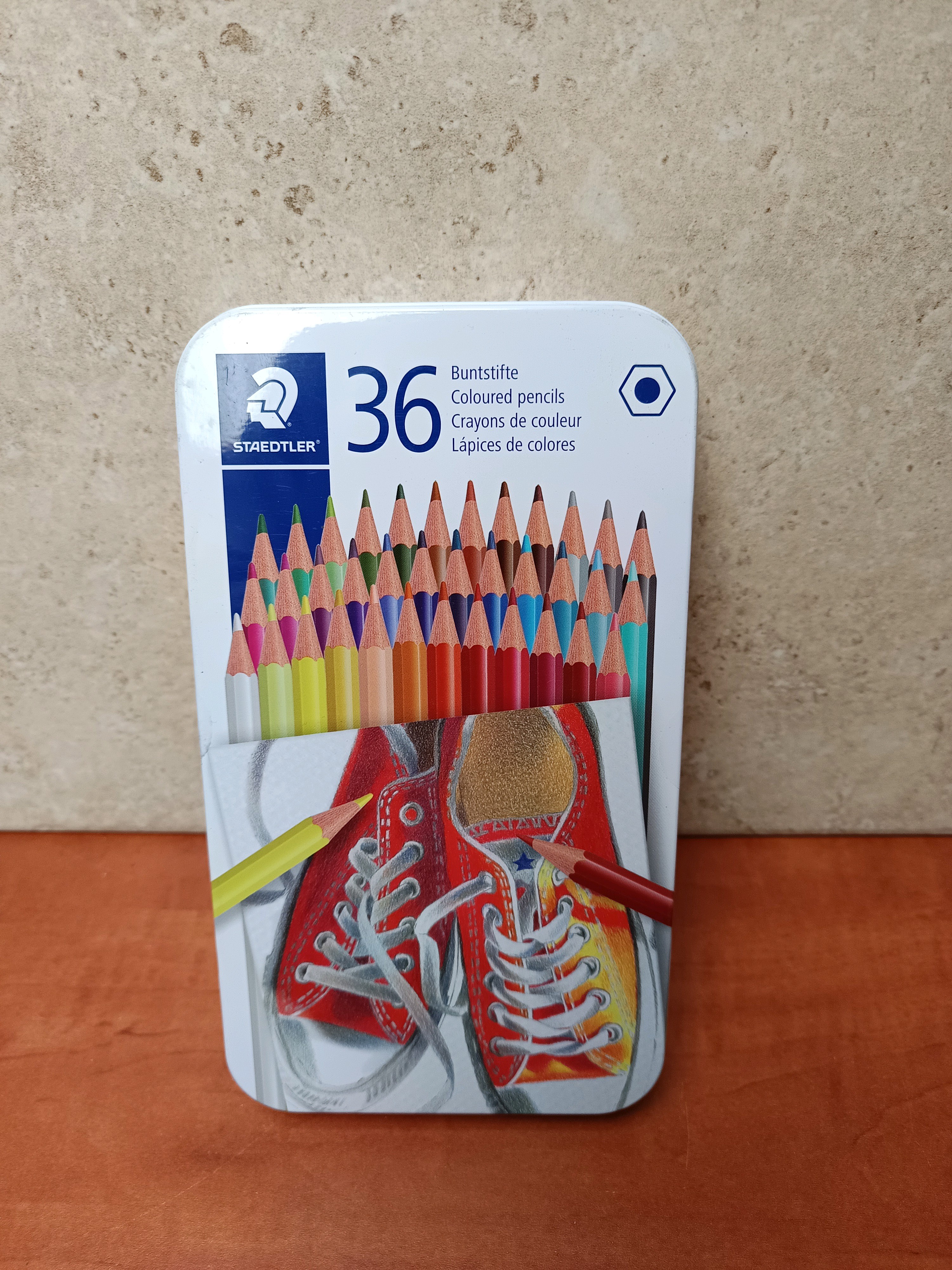 Staedtler 36 crayons de couleur – boîte métallique