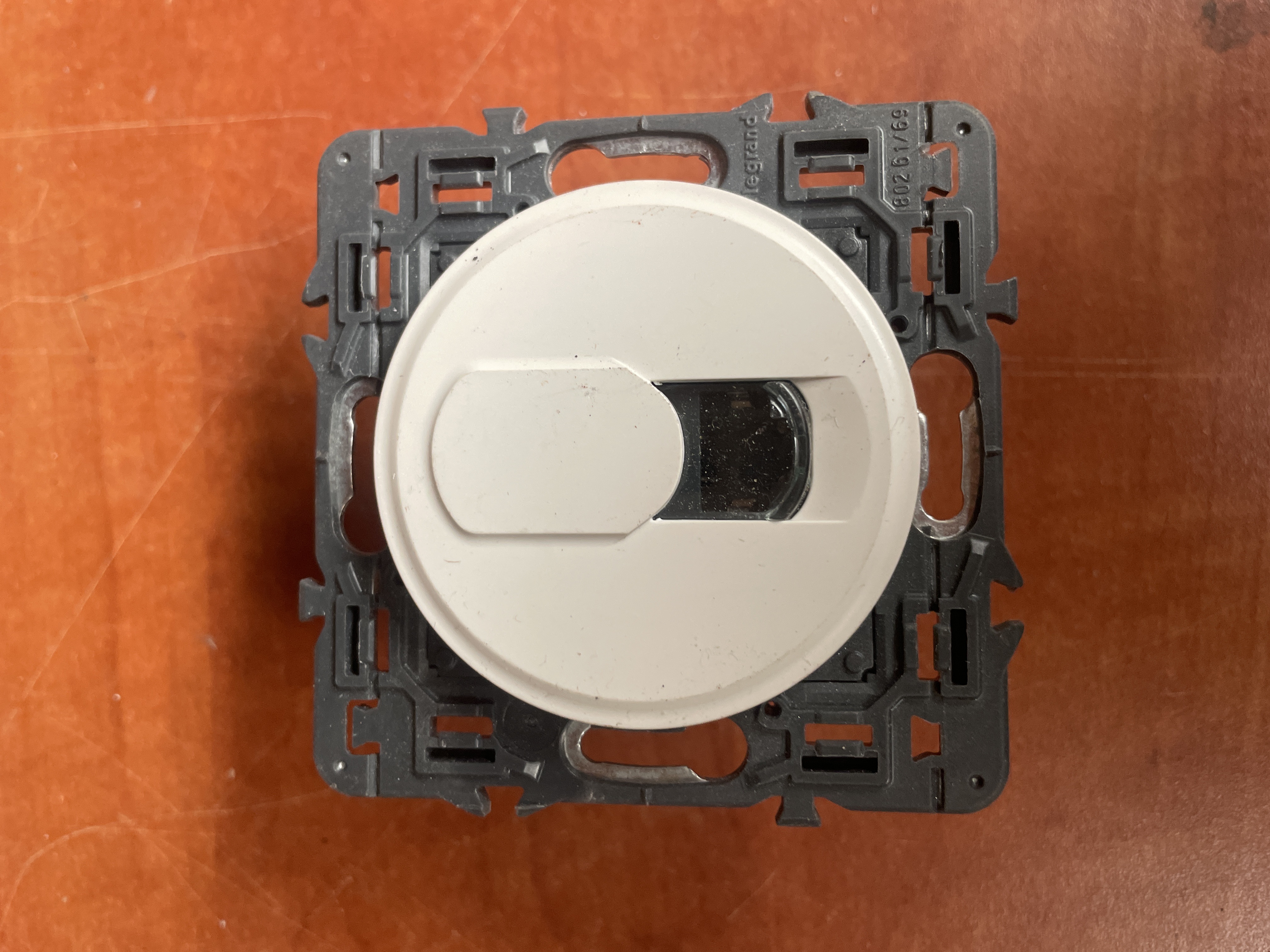 Variateur rotatif Legrand blanc encastrable