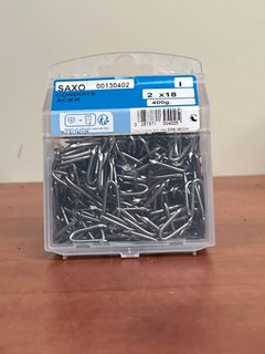 Saxo fixations pour conduits acier 2 x 18 – boîte 400 g