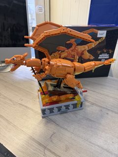 MEGA Pokémon Charizard (Dracaufeu)