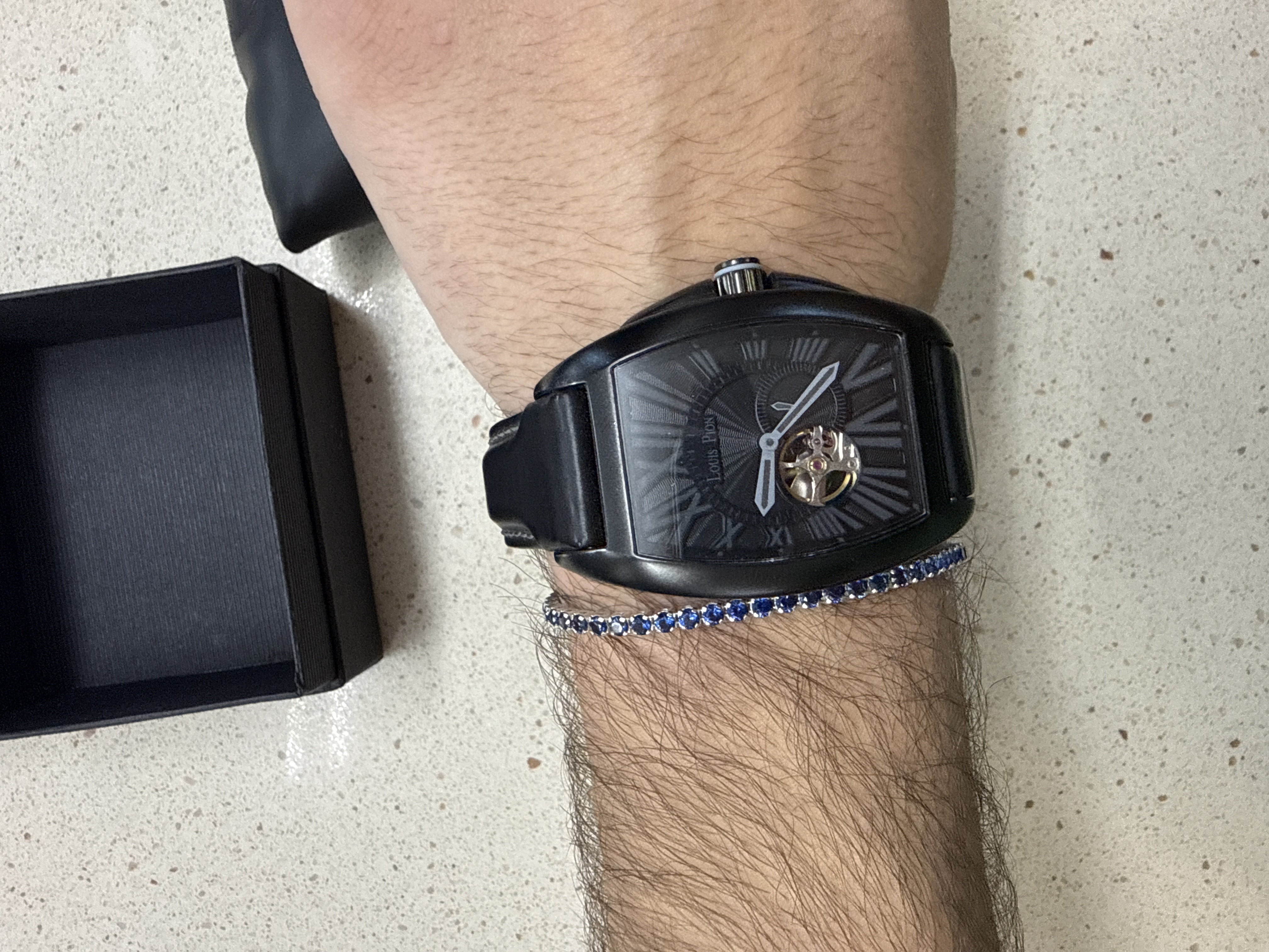 Montre Louis Pion automatique open heart (boîtier tonneau) — photo 3