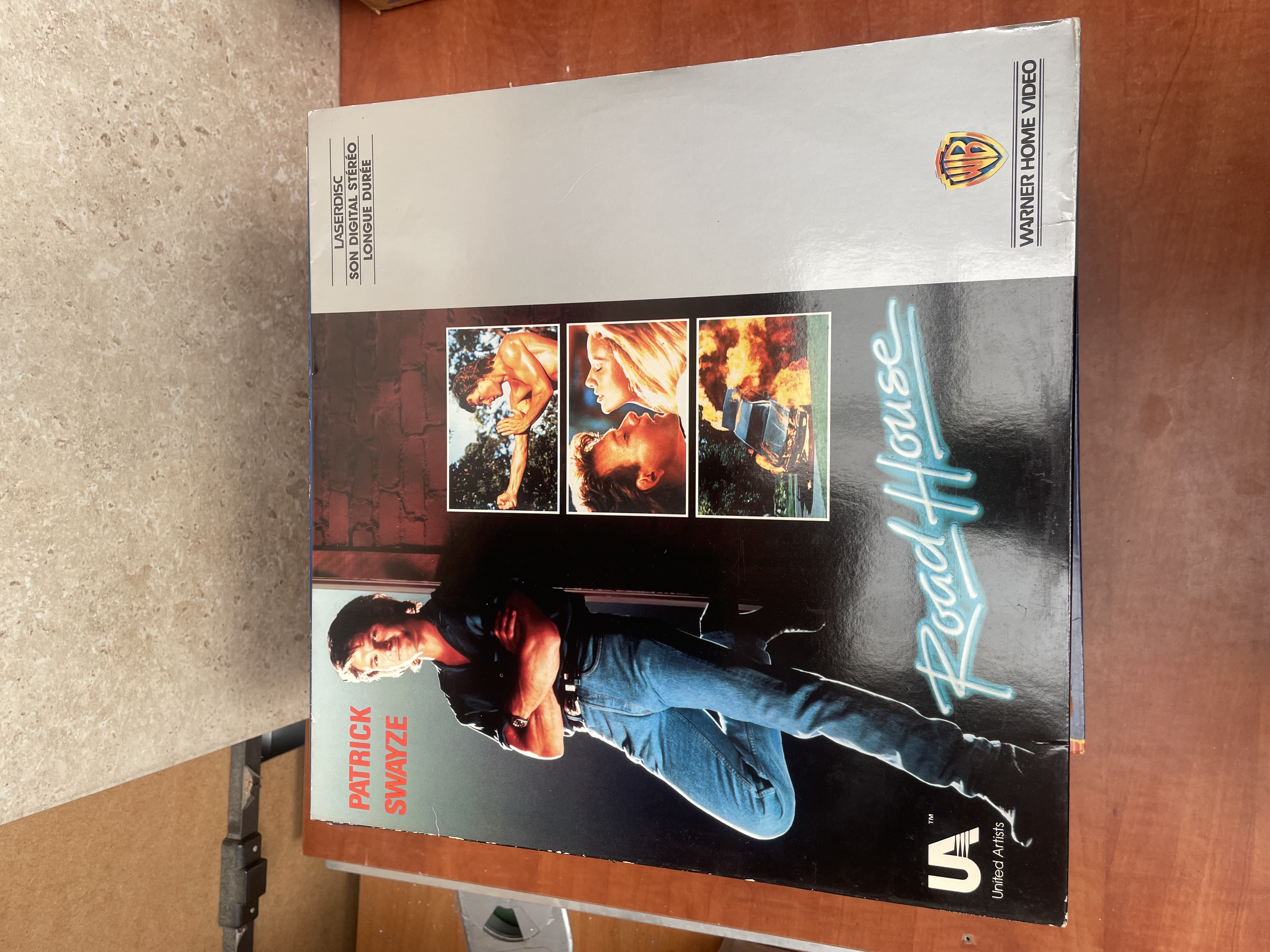 Laserdisc Road House Patrick Swayze Warner Home Video