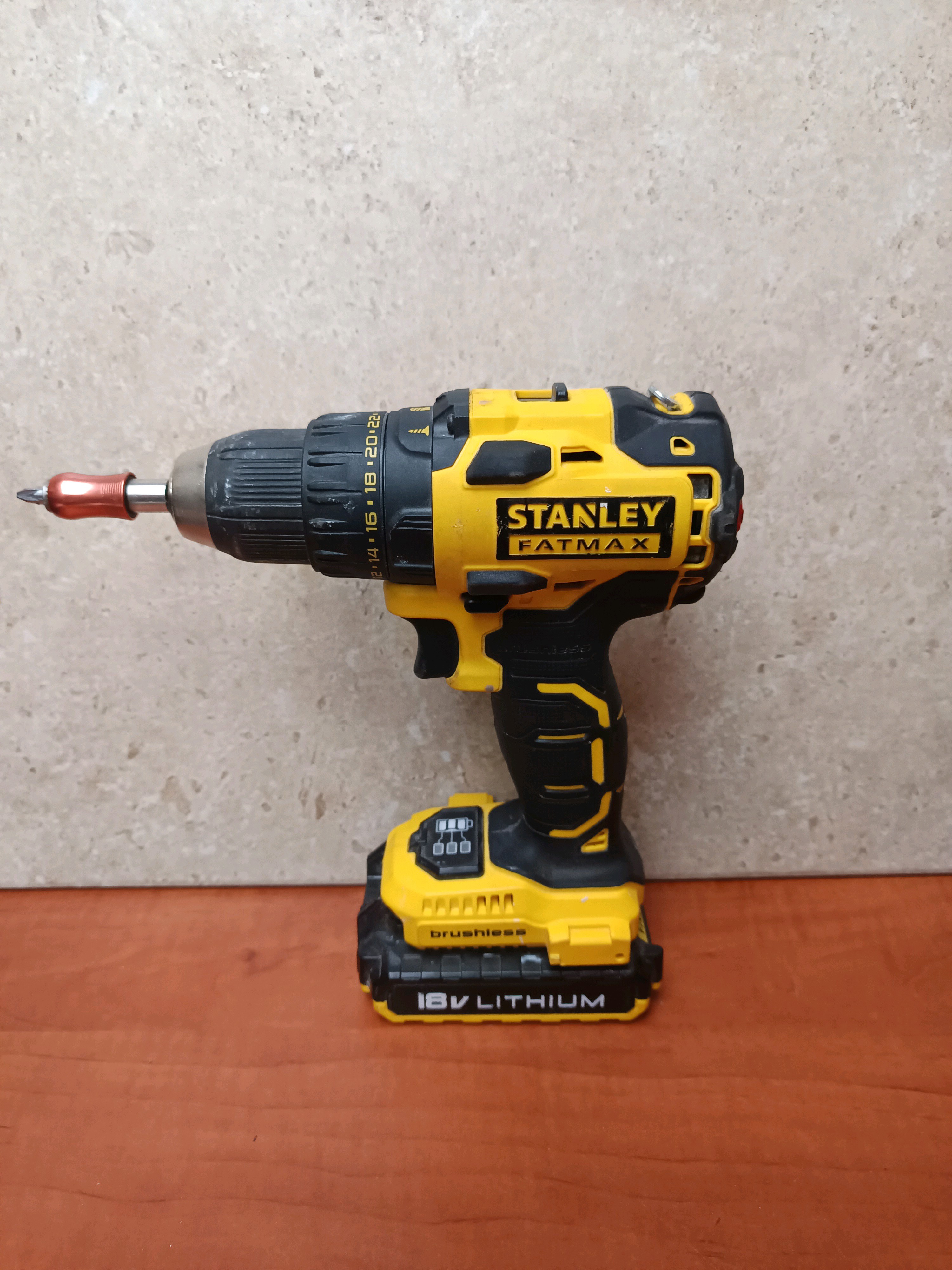 Perceuse-visseuse sans fil 18V Stanley FatMax (Lithium) - avec batterie — photo 2