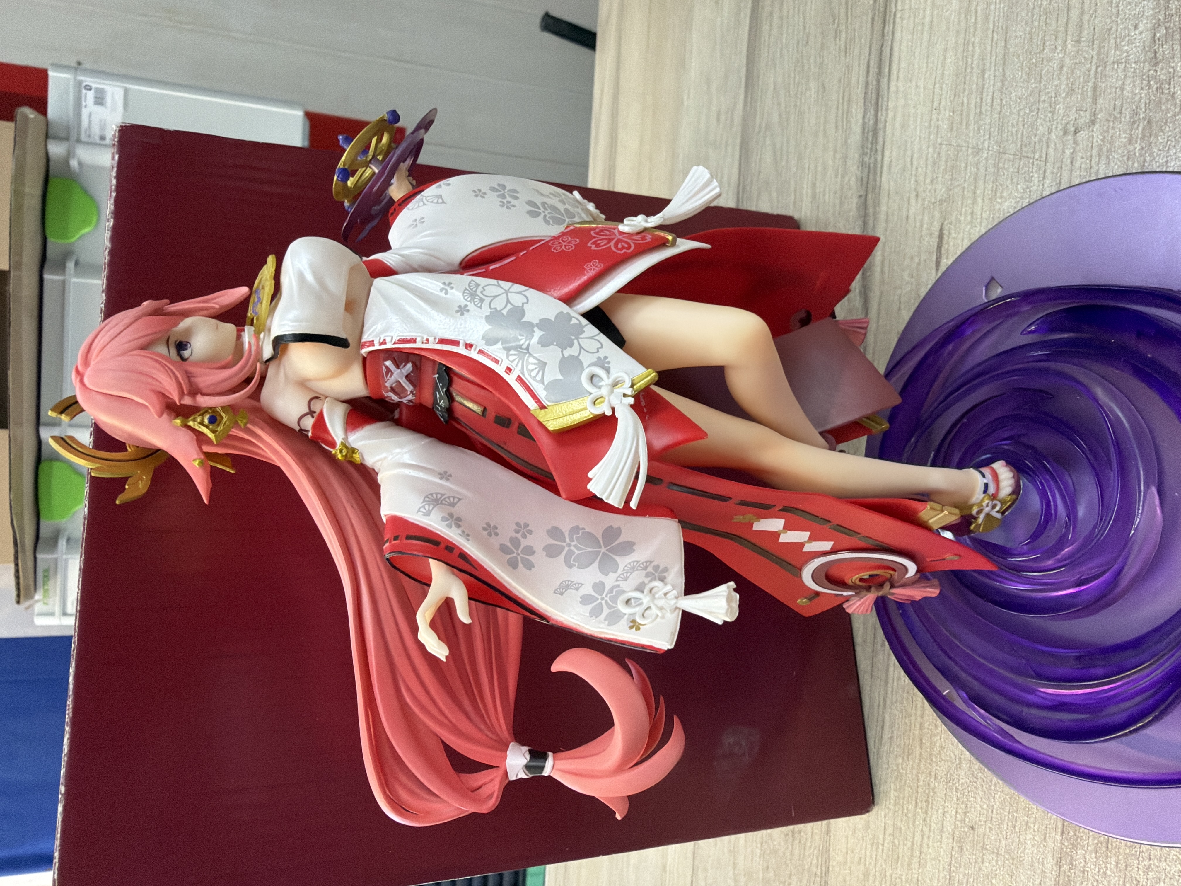 Figurine Yae Miko Genshin Impact 1/7 miHoYo 24 cm — photo 2