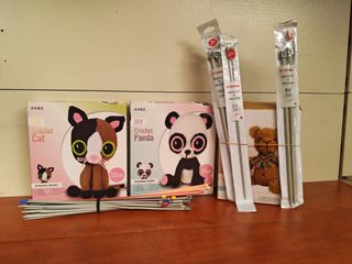 Lot kits crochet AVEC chat panda et aiguilles à tricoter