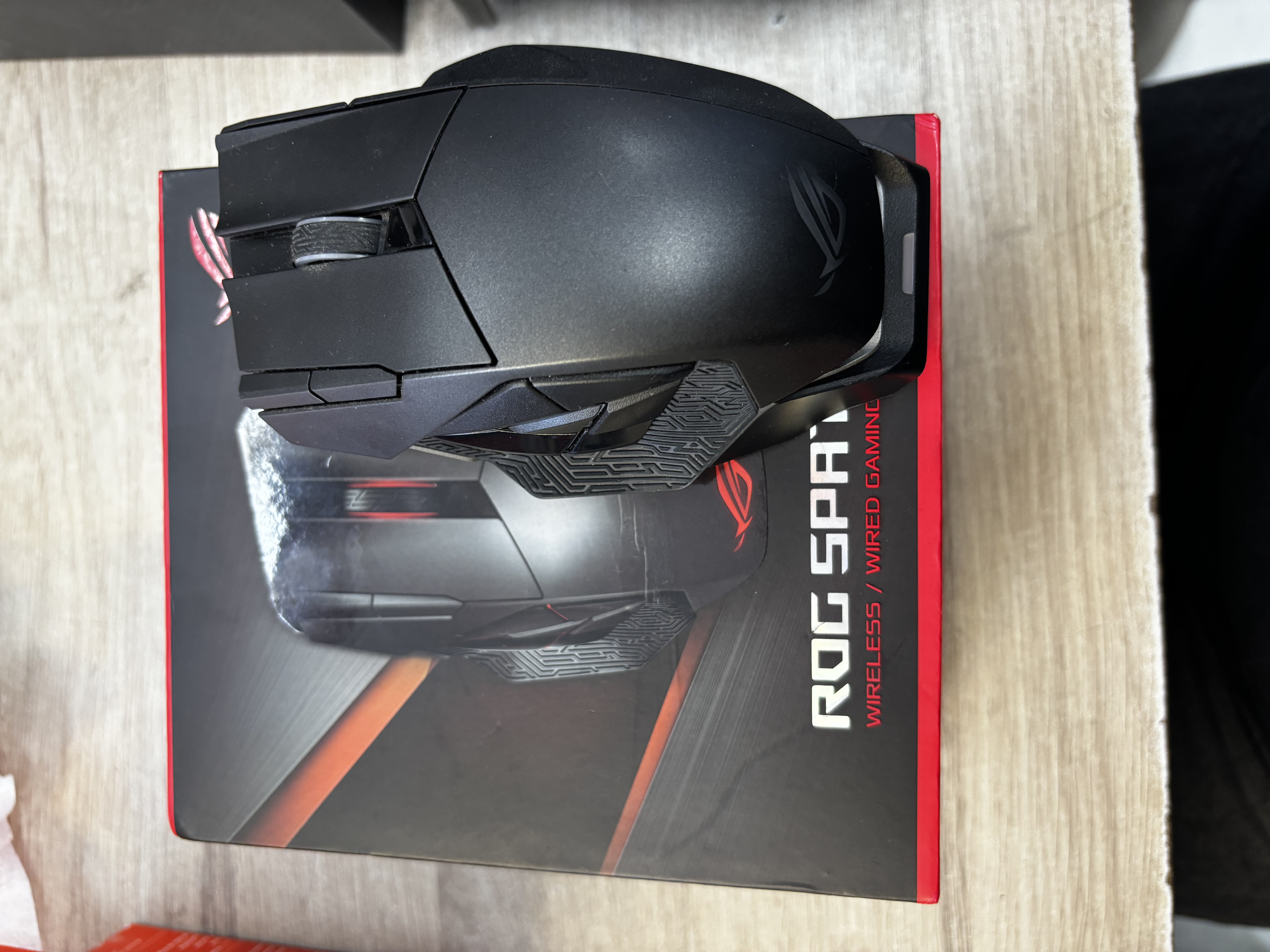 Souris gaming sans fil ASUS ROG Spatha