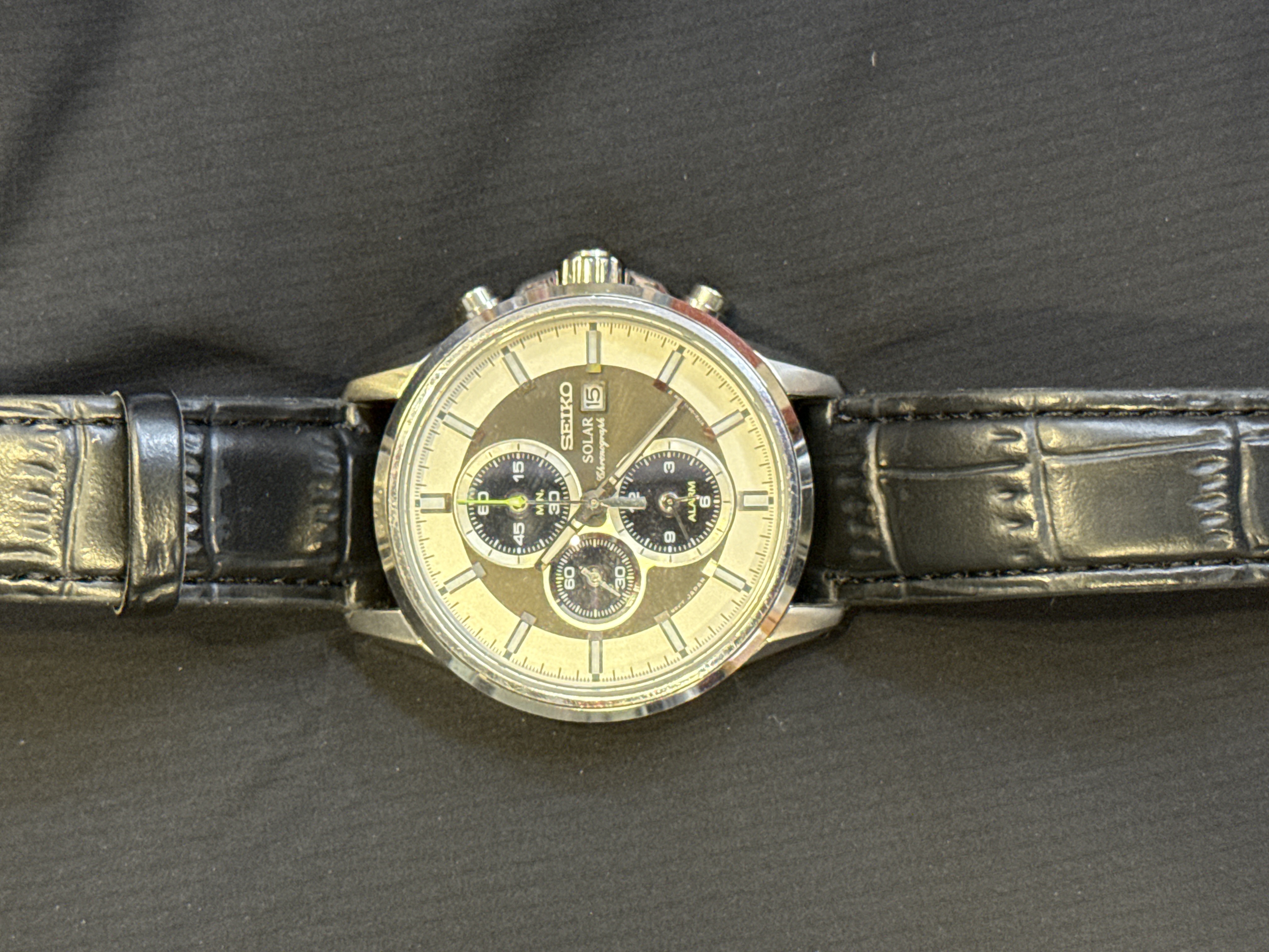 Montre Seiko Solar Chronograph V172-0AR0