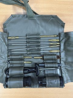 Kit de nettoyage pour arme avec baguettes et écouvillons
