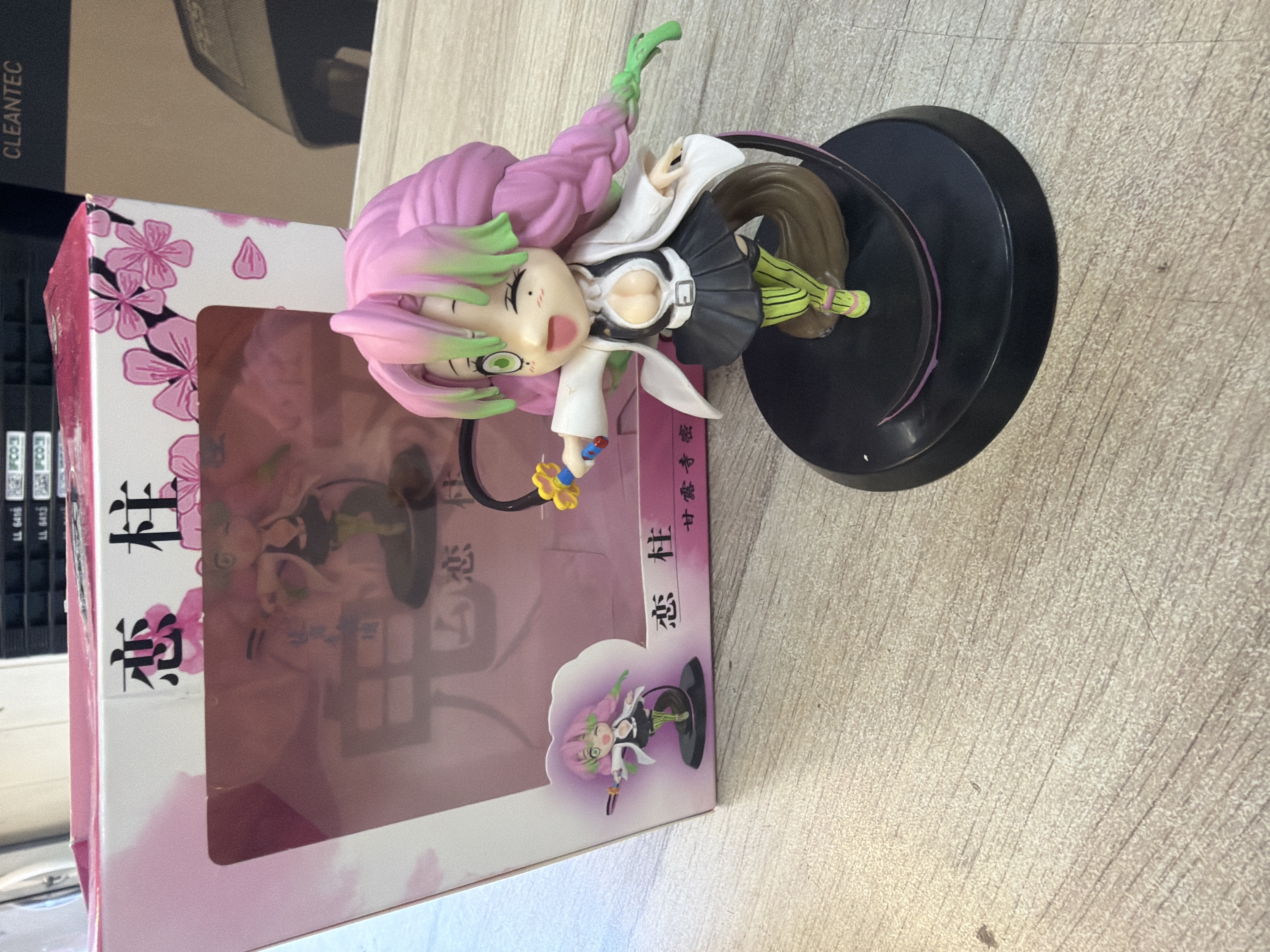 Figurine Demon Slayer Mitsuri Kanroji style chibi