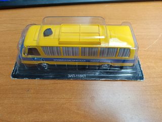 ZIL-118KPL Modèle de Bus