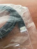 Câble HDMI coudé mâle vers mâle sous emballage — photo 2