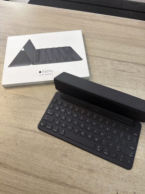 Apple Smart Keyboard A1772 pour iPad Pro 9,7 pouces