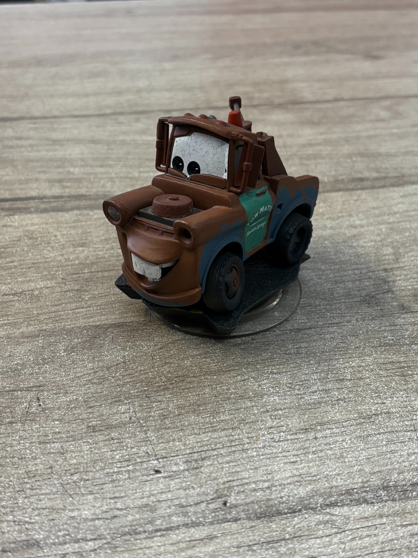 Disney Pixar Cars - Martin (Mater) dépanneuse jouet