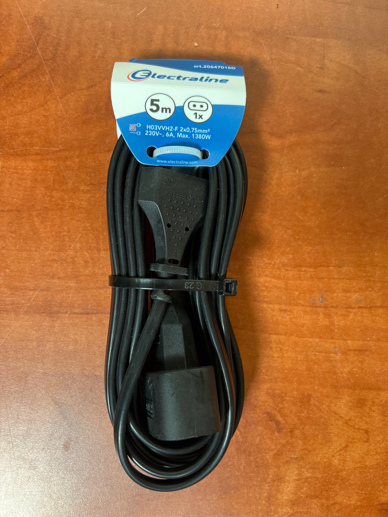 Electraline rallonge électrique 5 m 230 V 6 A (H03VVH2-F 2x0,75 mm²)