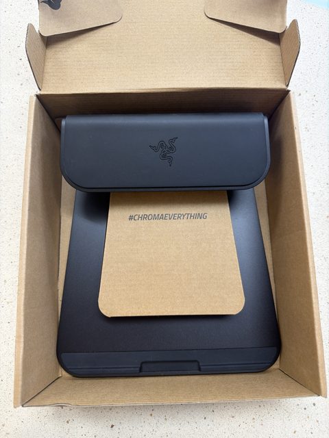 Support PC portable Razer Laptop Stand Chroma V2 noir
