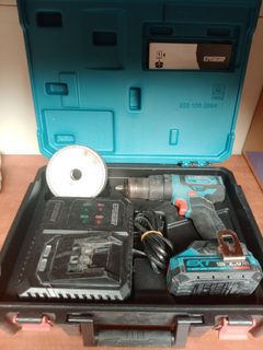 Perceuse-visseuse Erbauer 18V avec batterie, chargeur et 8 disques