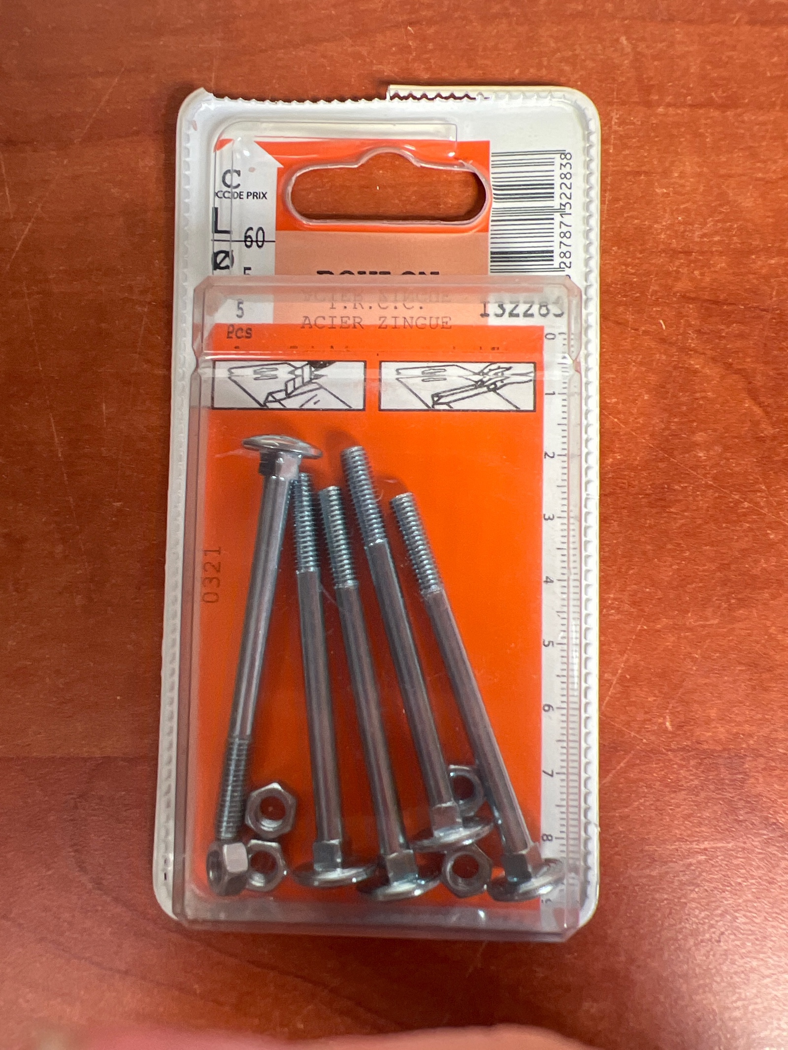 Boulons à tête ronde carrée avec écrous – acier zingué (blister)
