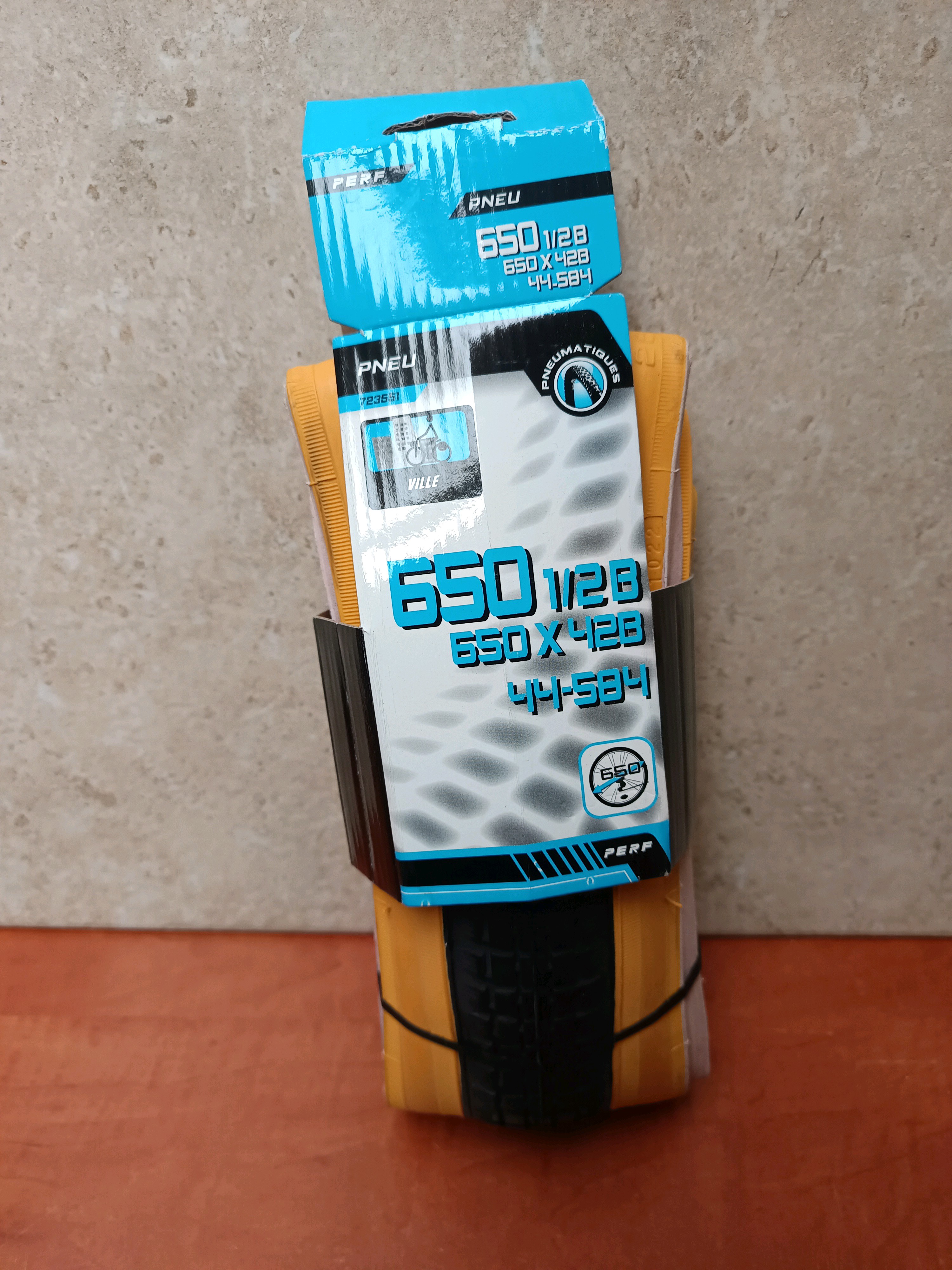 Pneu vélo 650B 650 x 42B (44-584) flancs beiges