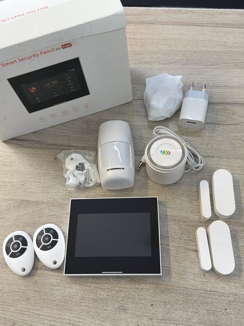 Kit alarme Tuya GSM 4G WiFi avec écran, détecteurs et télécommandes