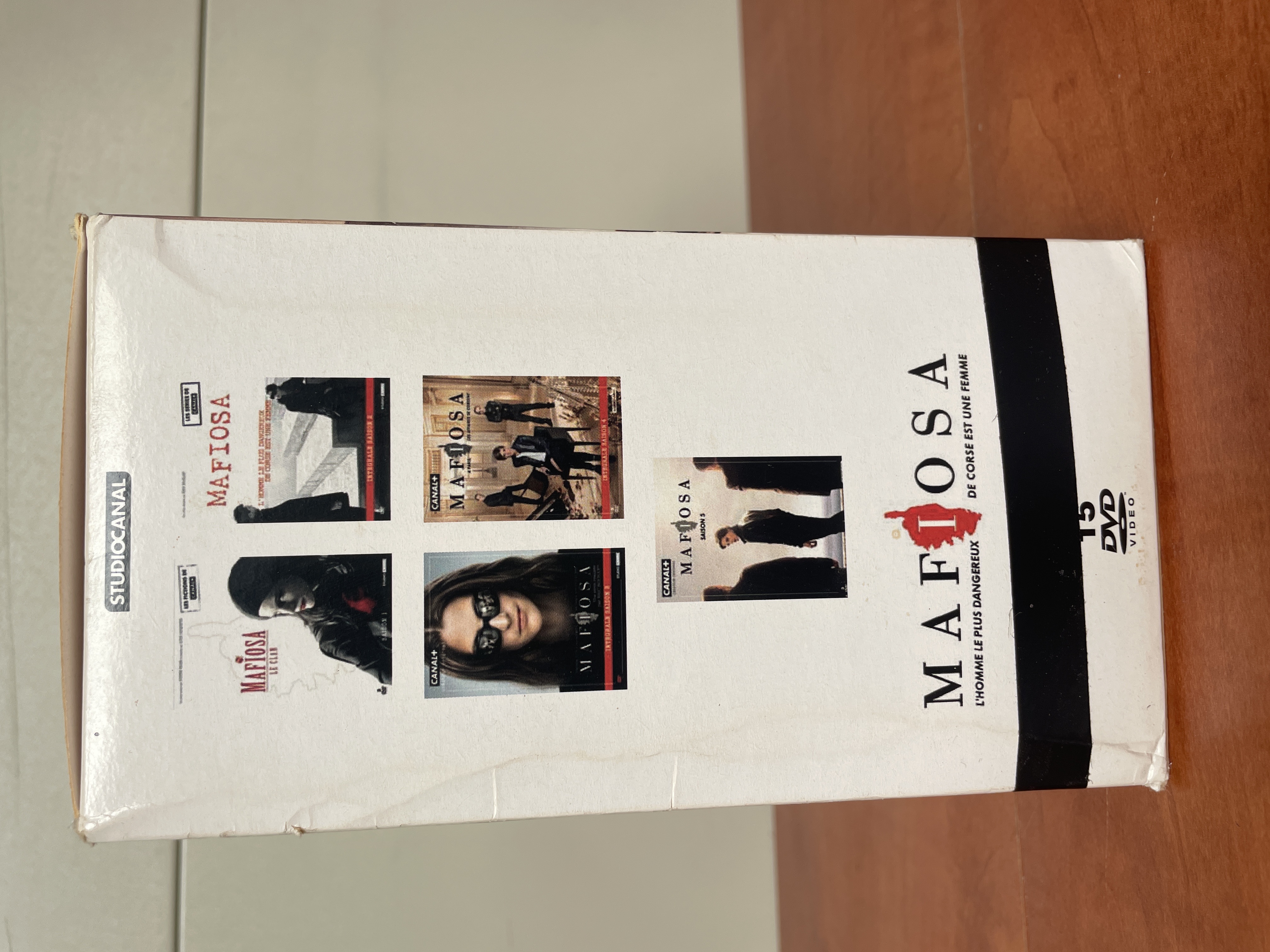 Coffret DVD Mafiosa l'intégrale saisons 1 à 5 StudioCanal — photo 3
