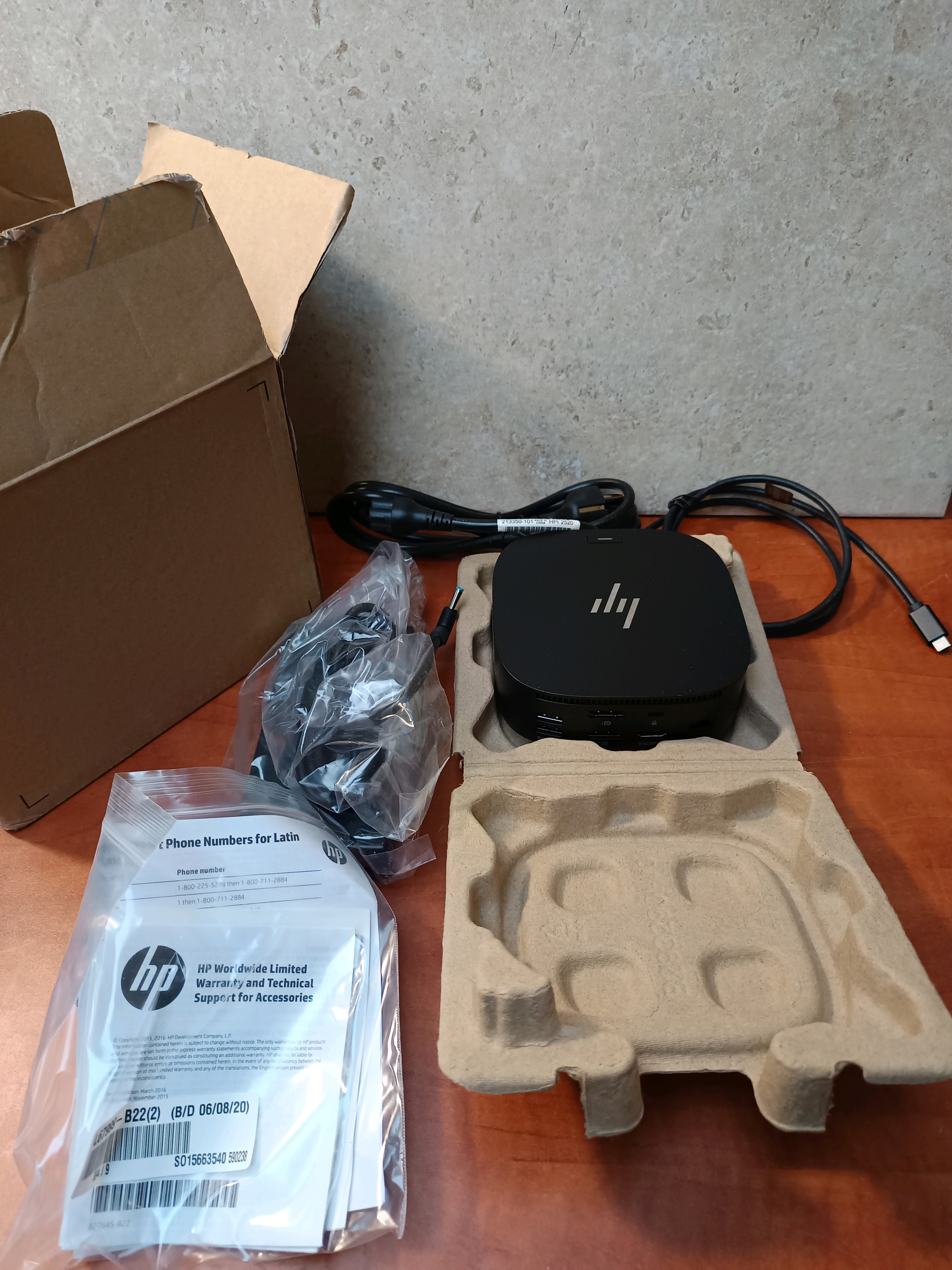 HP Station d’accueil USB‑C (modèle HSN-IX02)