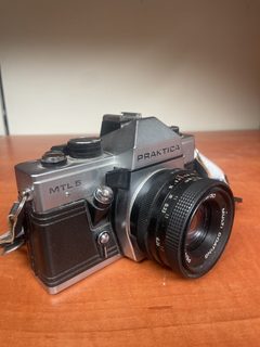 Praktica MTL5 appareil photo argentique avec Pentacon 50mm
