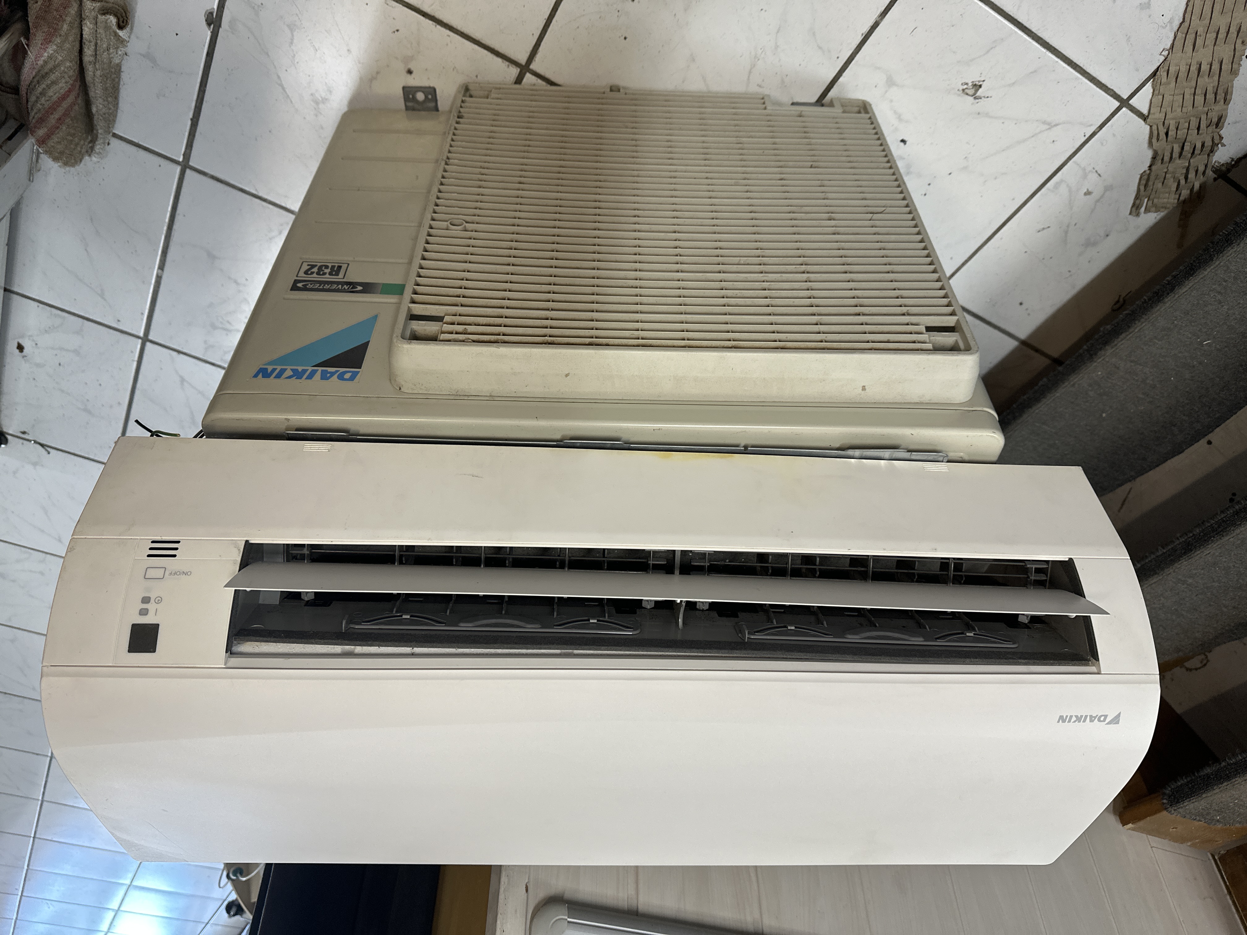 Climatiseur split Daikin FTXF25D5V1B
