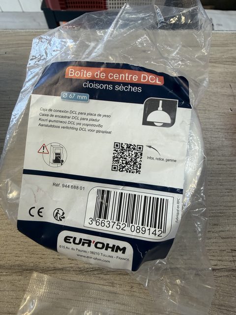 Boite de centre DCL cloison sèches 67mm