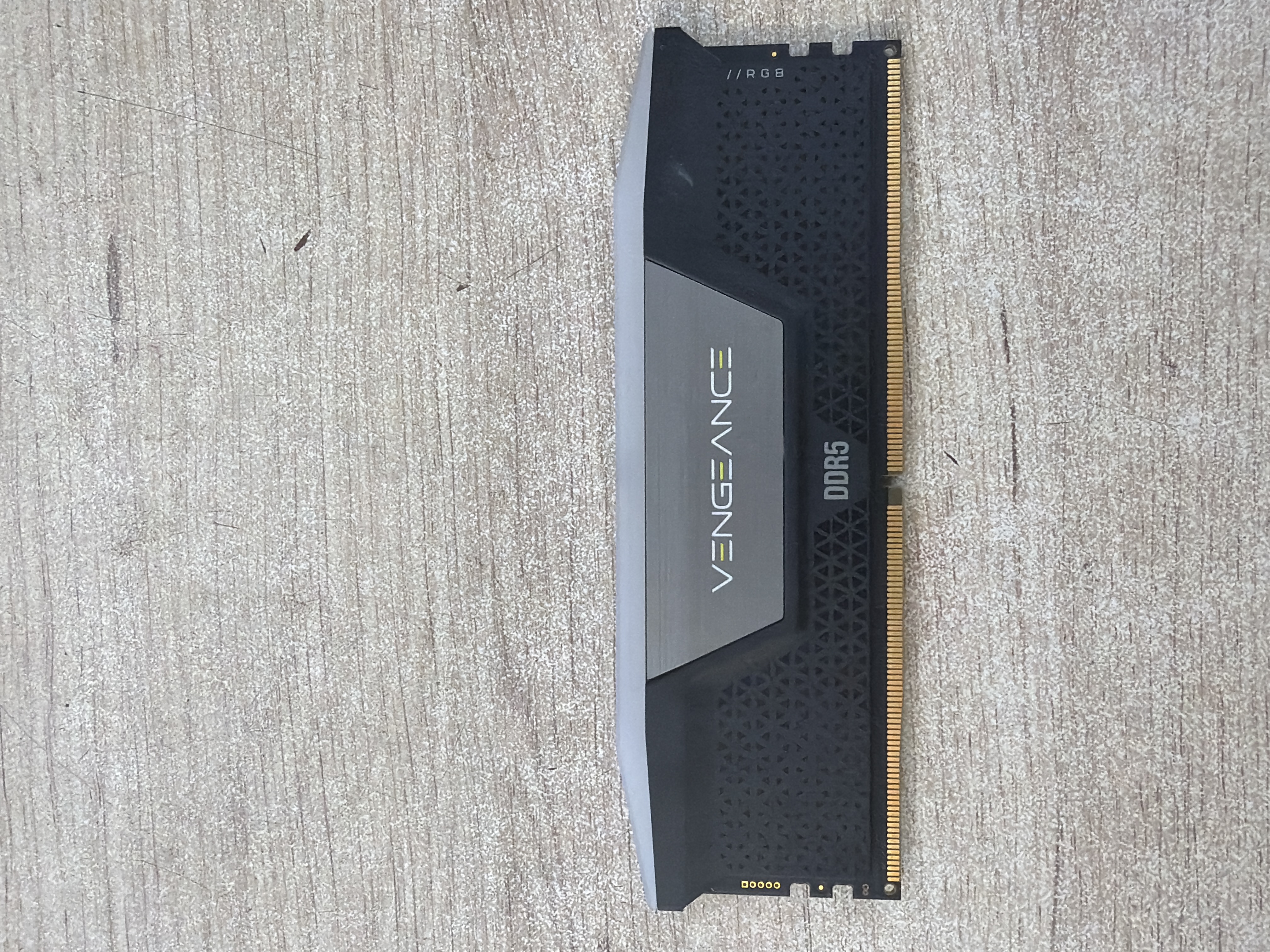 Barrette mémoire Corsair Vengeance DDR5 16 Go 5200 MT/s