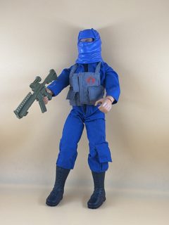Figurine Action Man tenue Cobra avec accessoire